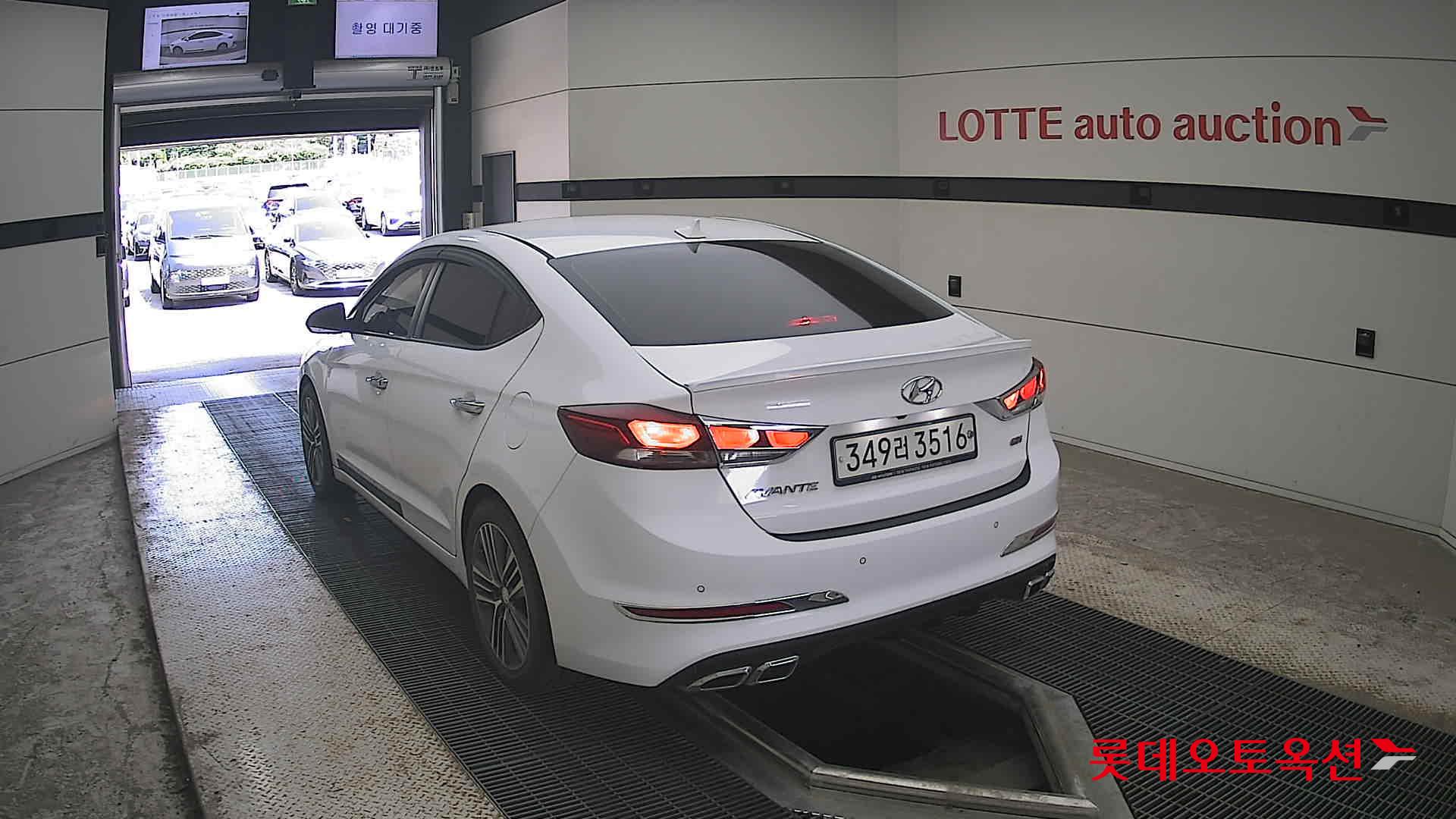 2017 - hyundai avante
