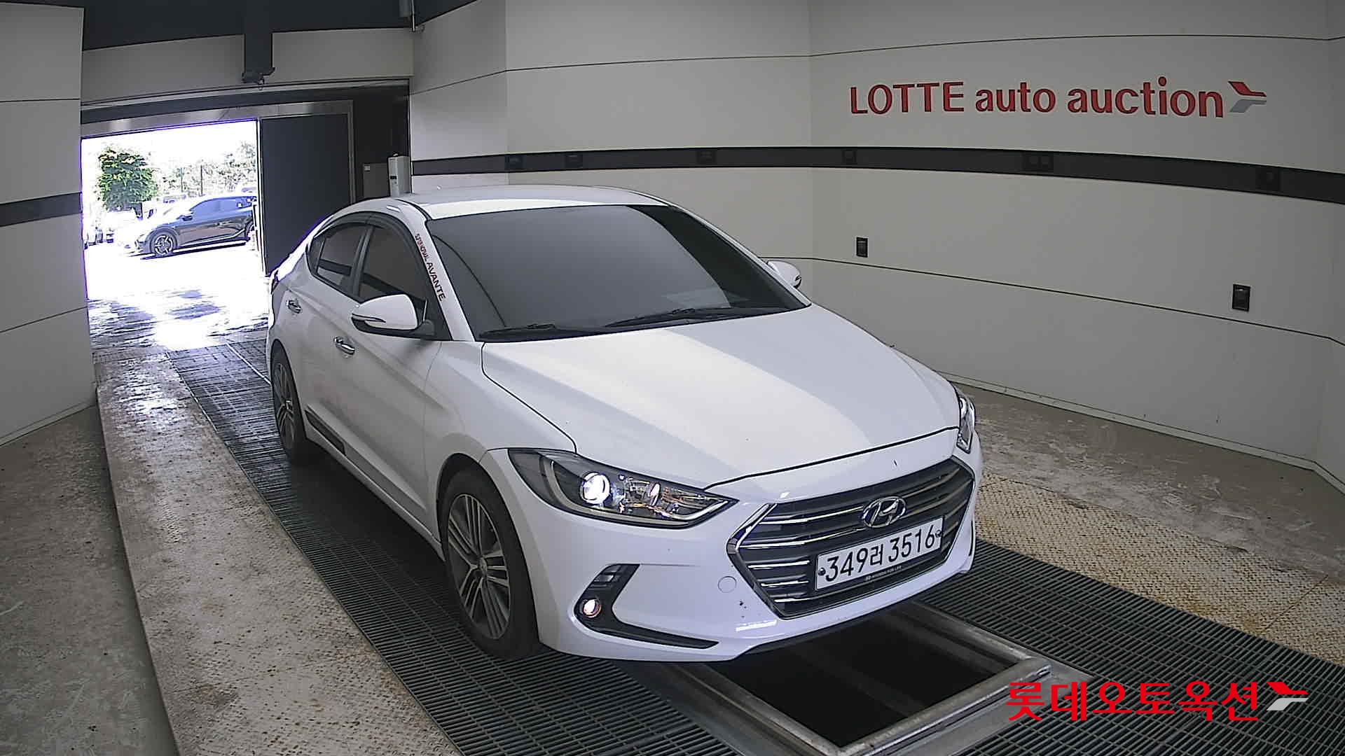 2017 - hyundai avante