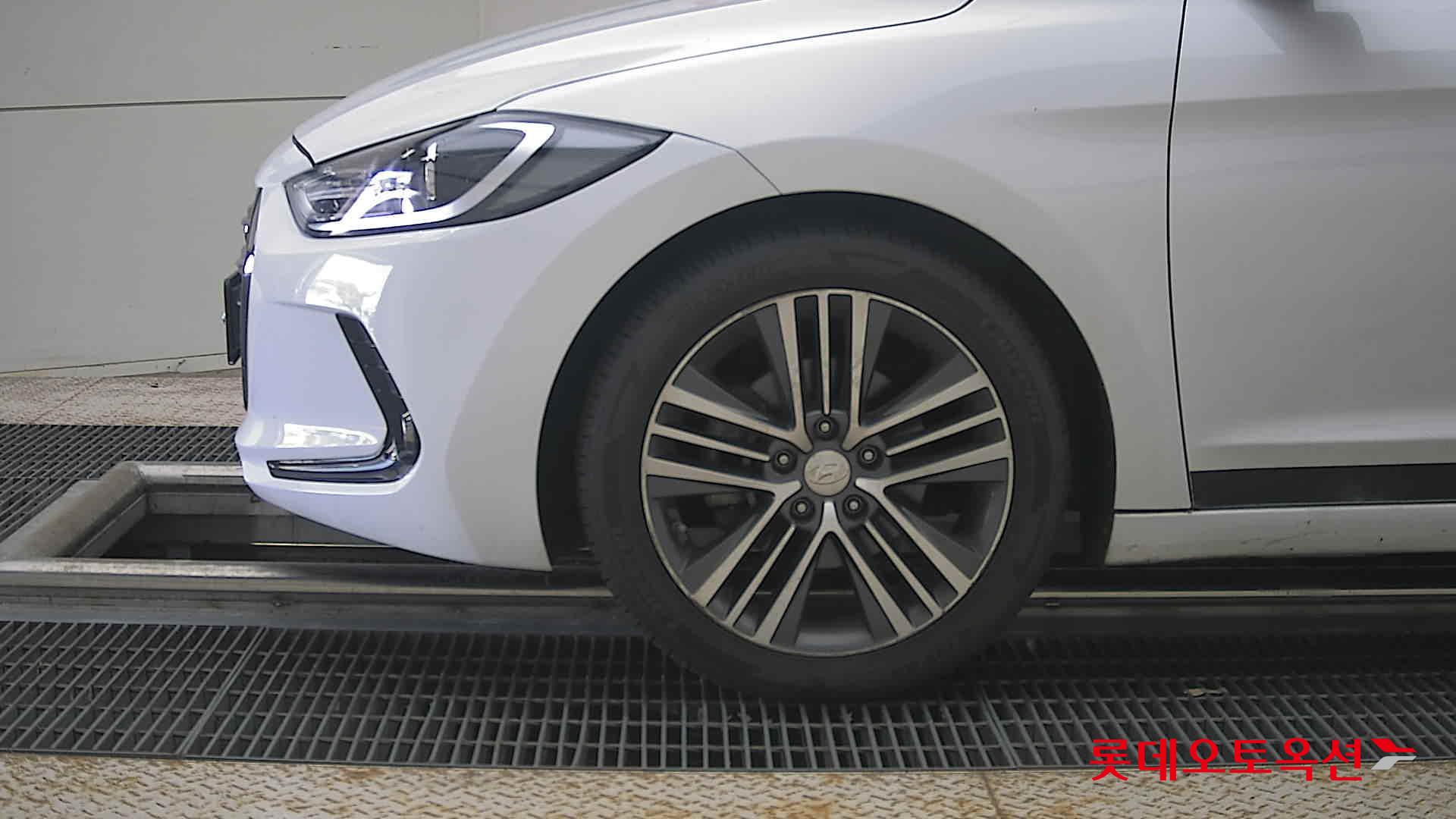 2017 - hyundai avante