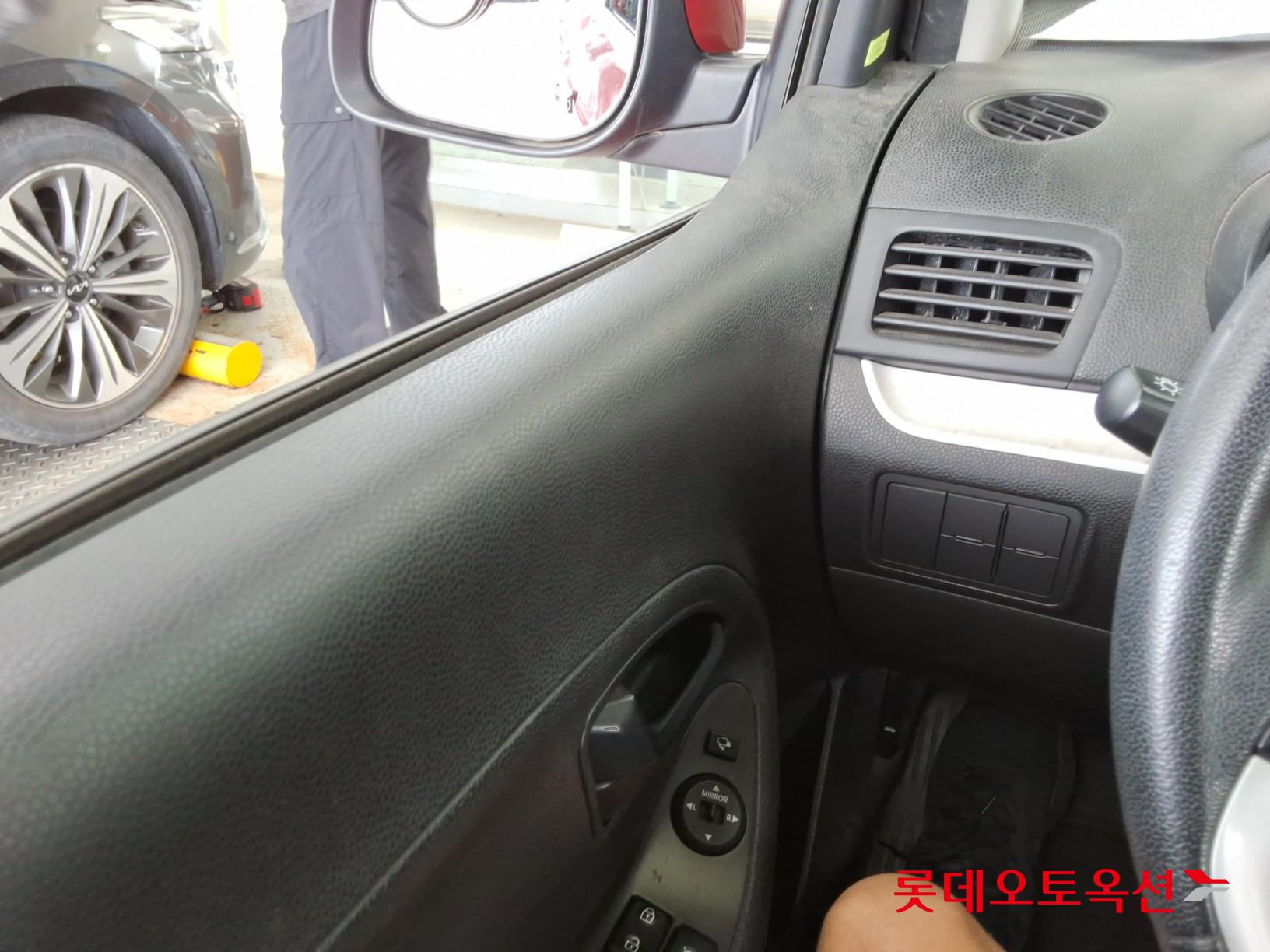 2012 - kia morning