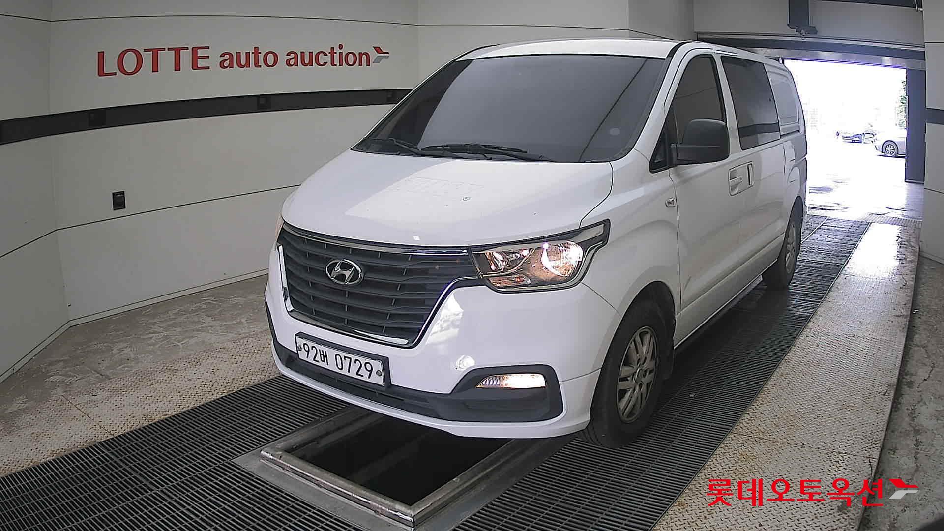 2020 - hyundai grand starex
