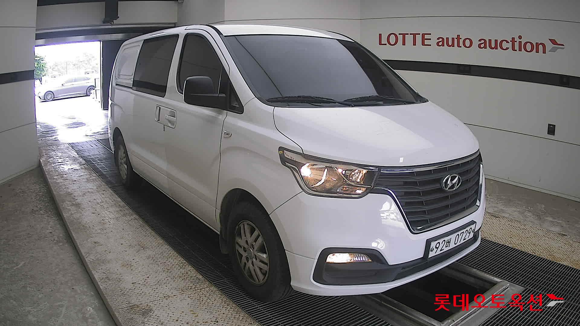 2020 - hyundai grand starex
