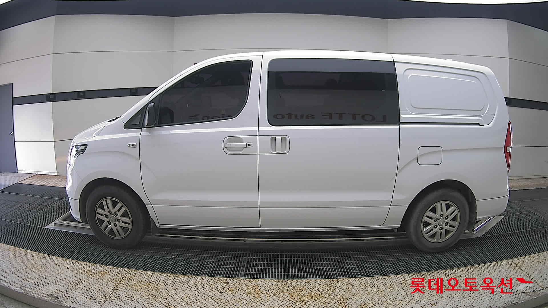 2020 - hyundai grand starex