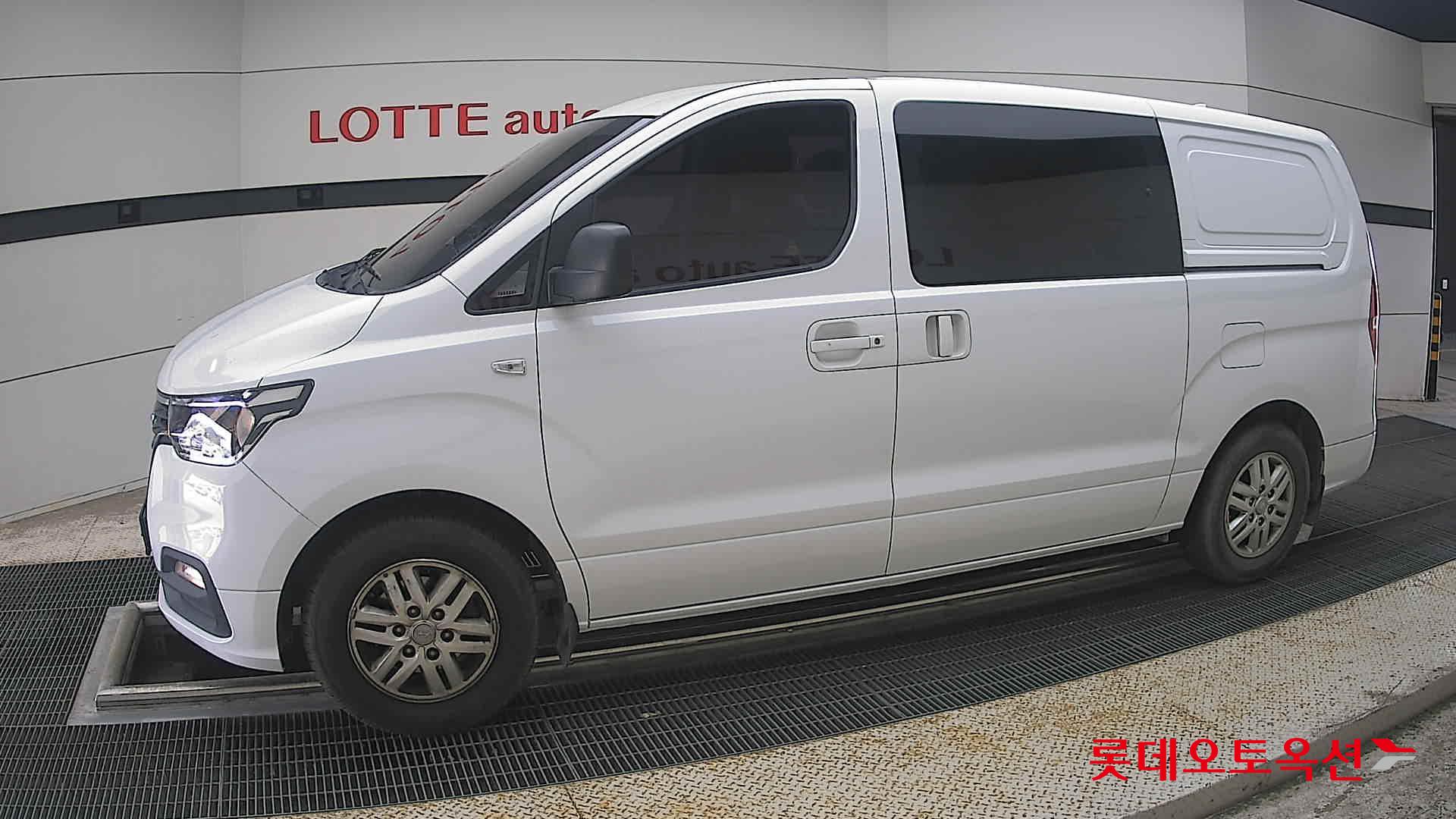 2020 - hyundai grand starex