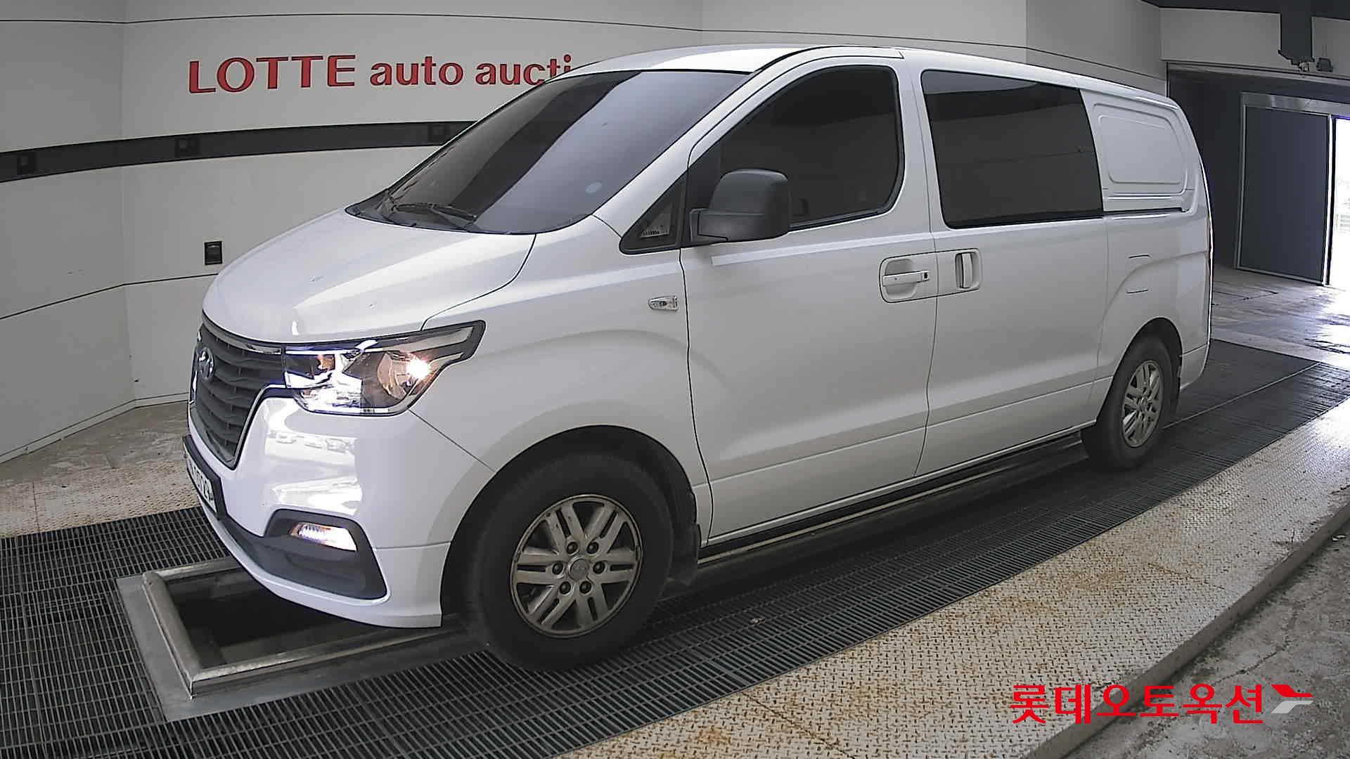 2020 - hyundai grand starex