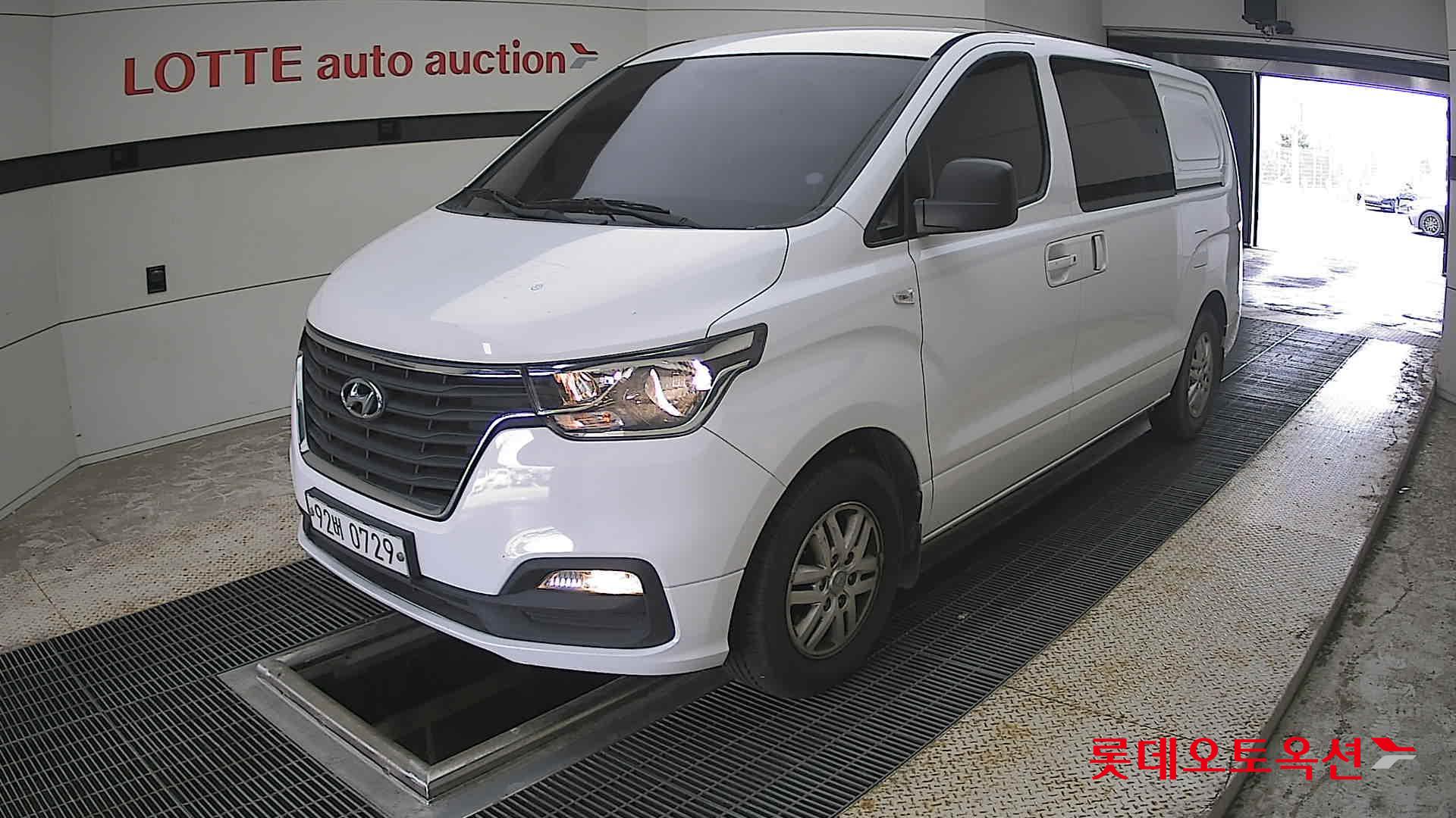 2020 - hyundai grand starex