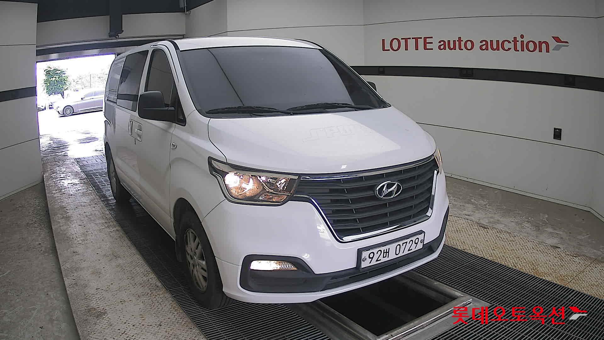 2020 - hyundai grand starex