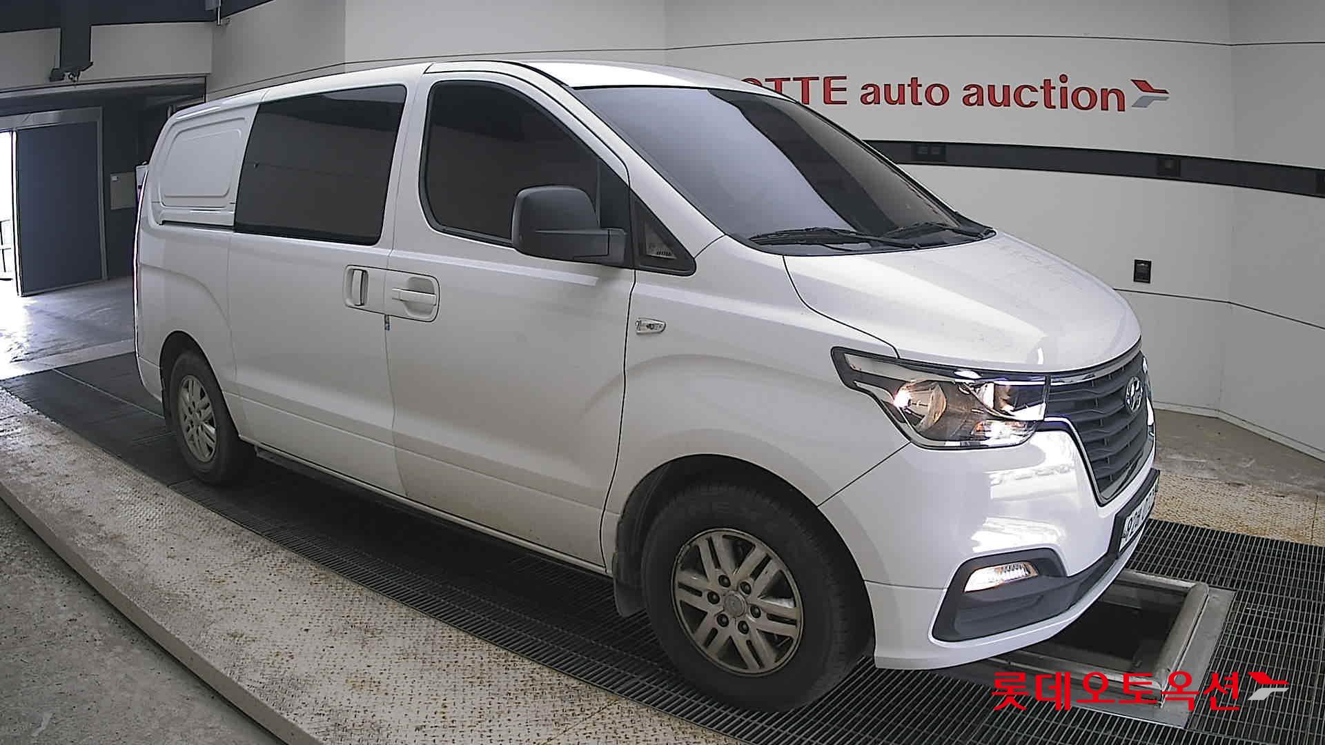 2020 - hyundai grand starex