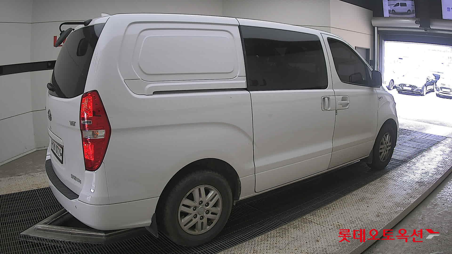 2020 - hyundai grand starex