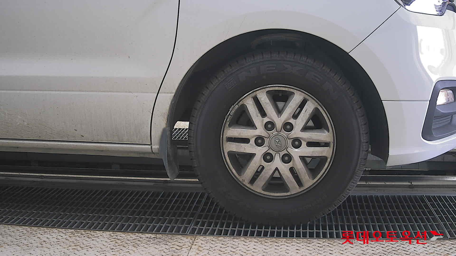2020 - hyundai grand starex