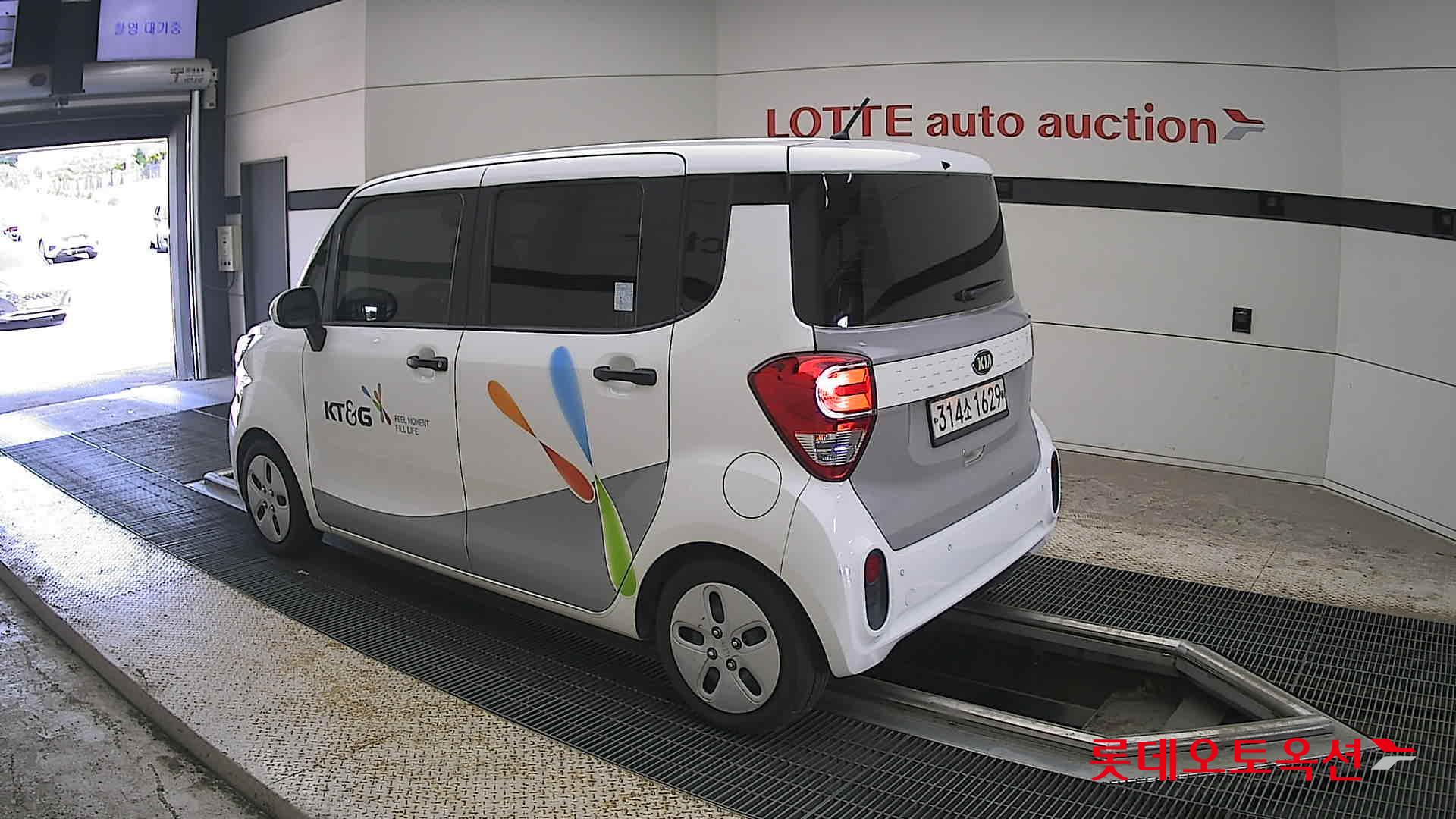 2019 - kia ray