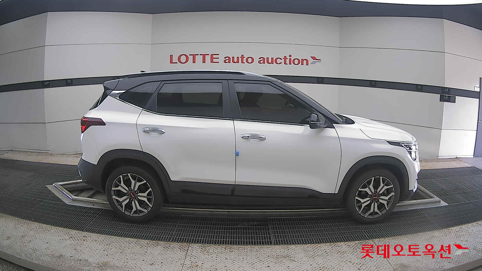 2020 - kia seltos