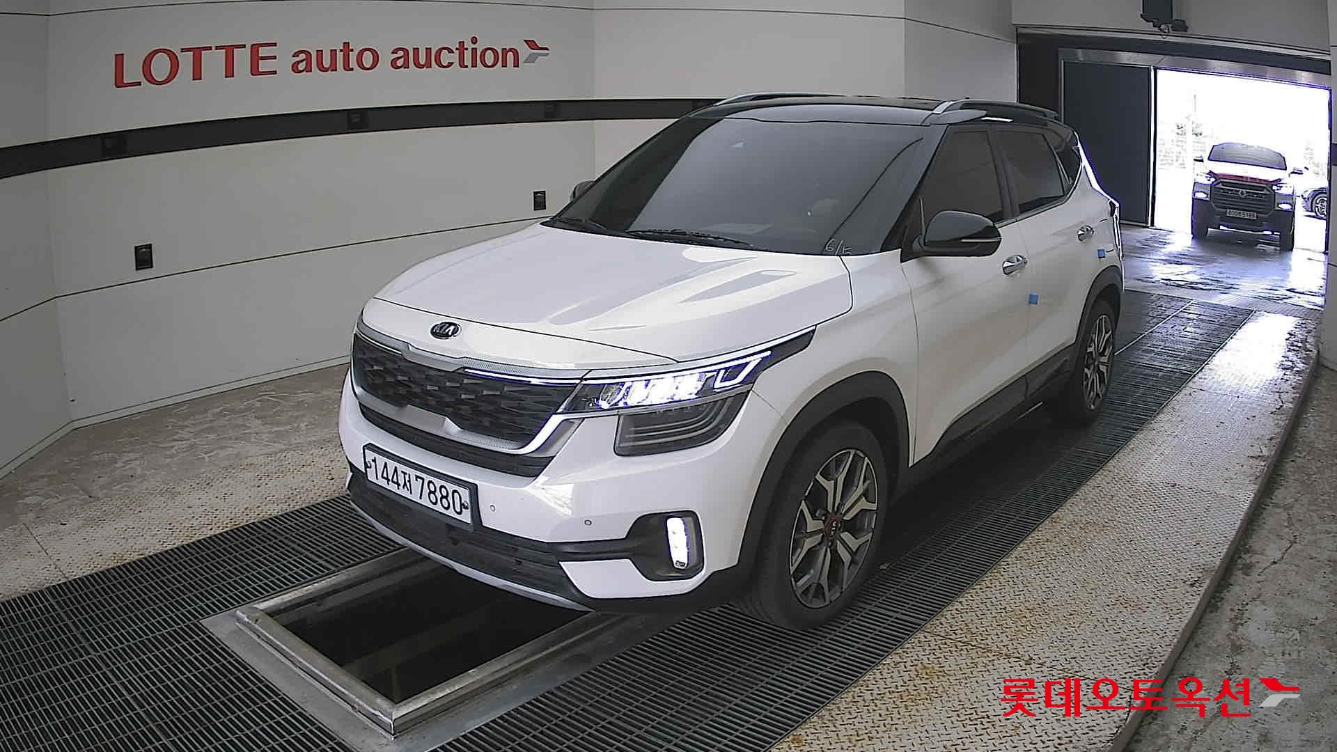 2020 - kia seltos