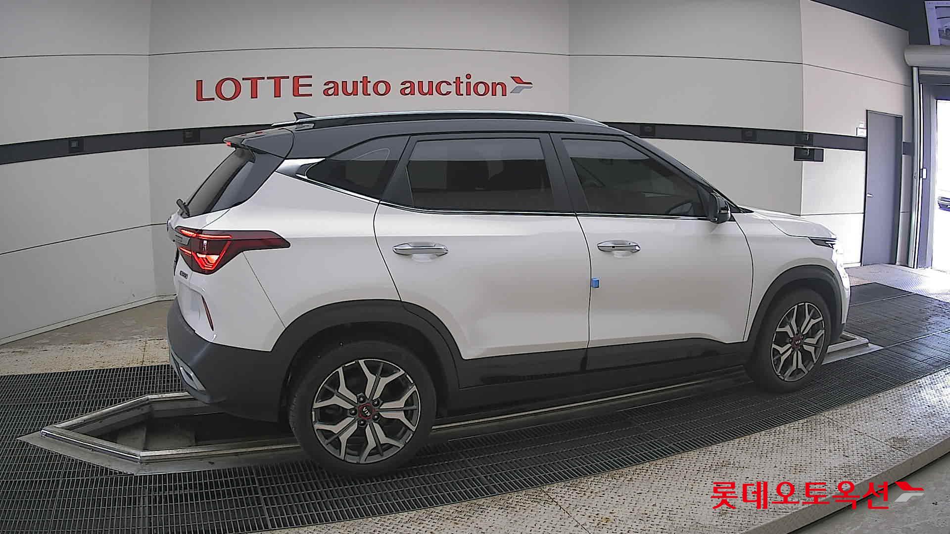 2020 - kia seltos