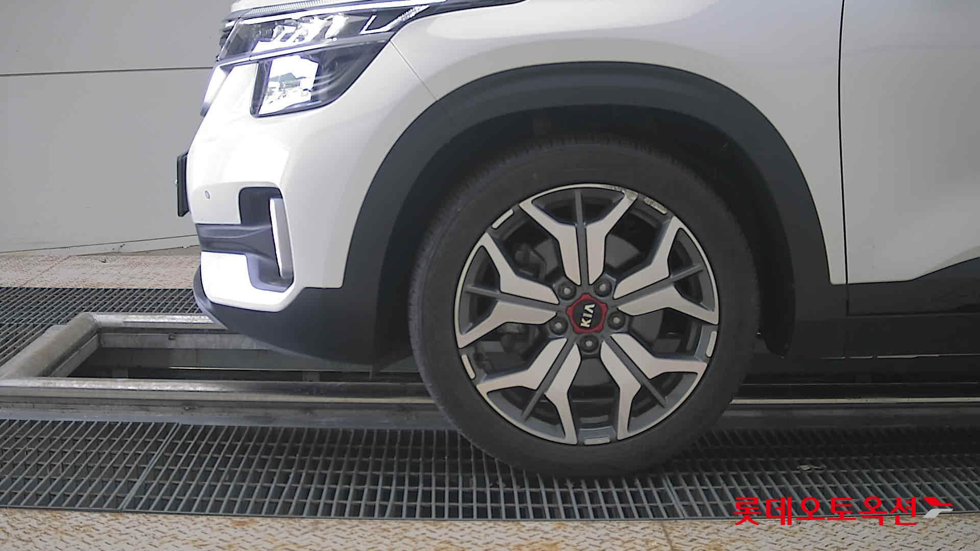 2020 - kia seltos