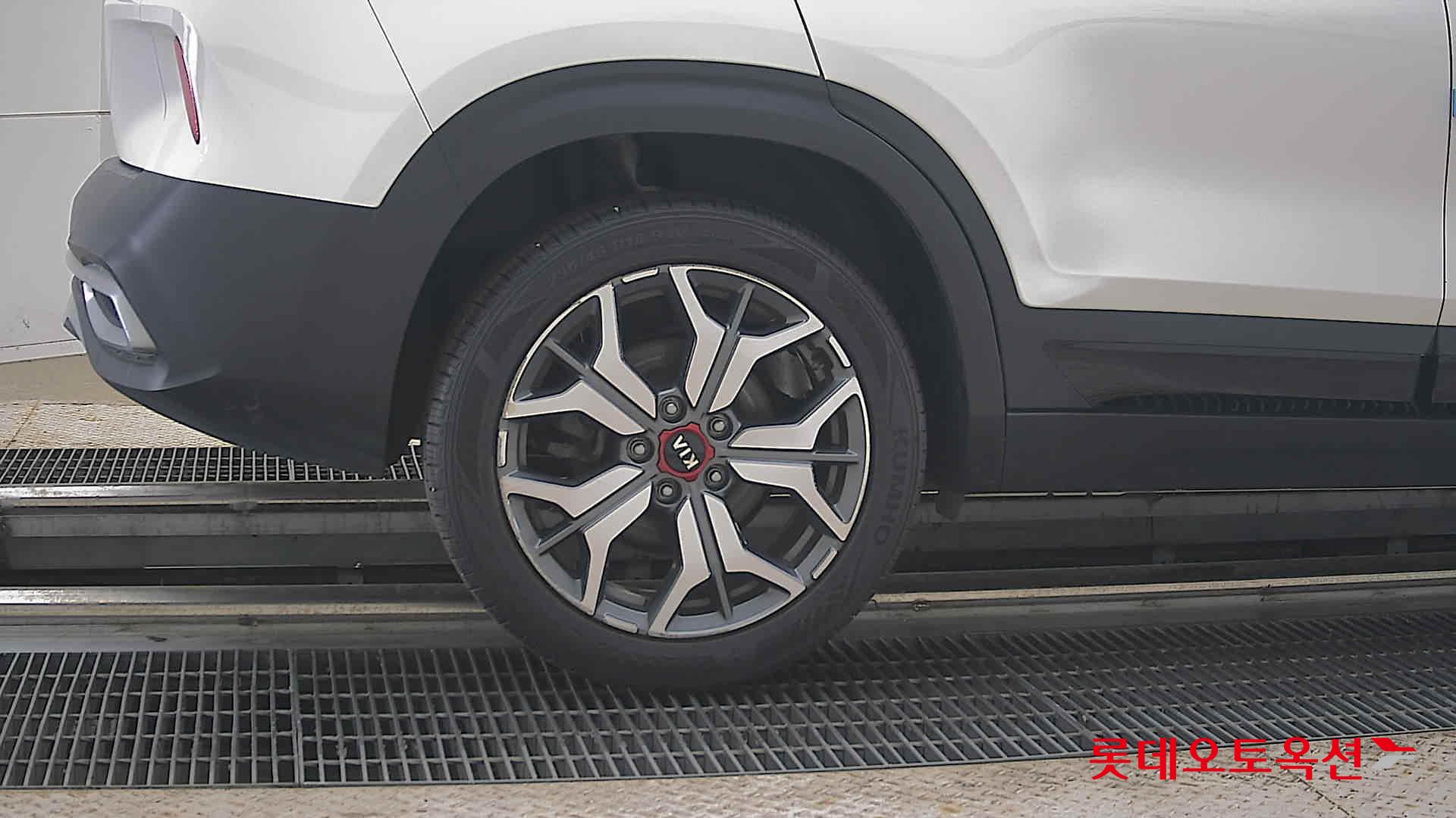 2020 - kia seltos