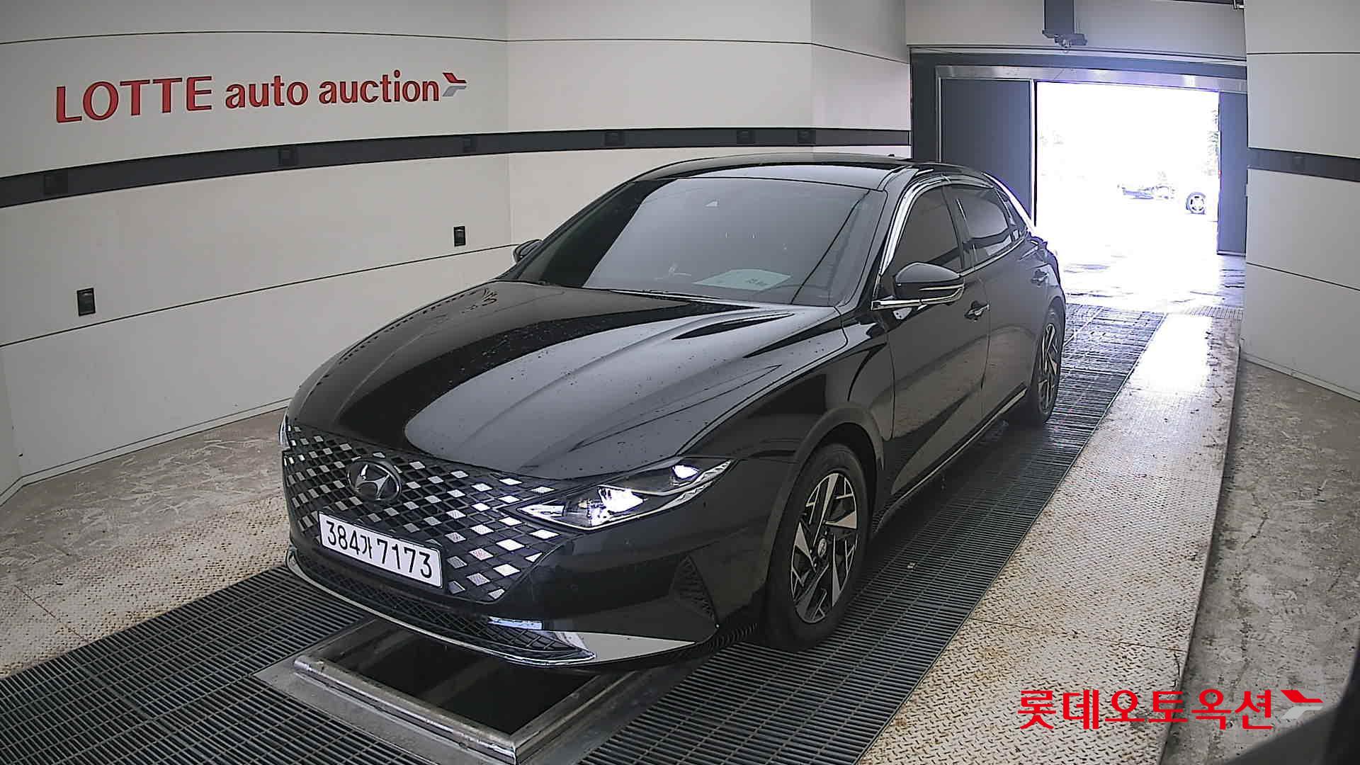 2022 - hyundai grandeur