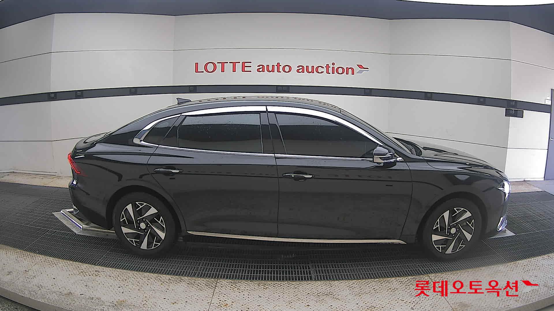 2022 - hyundai grandeur