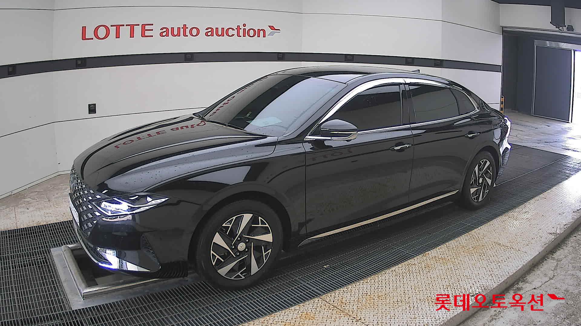 2022 - hyundai grandeur