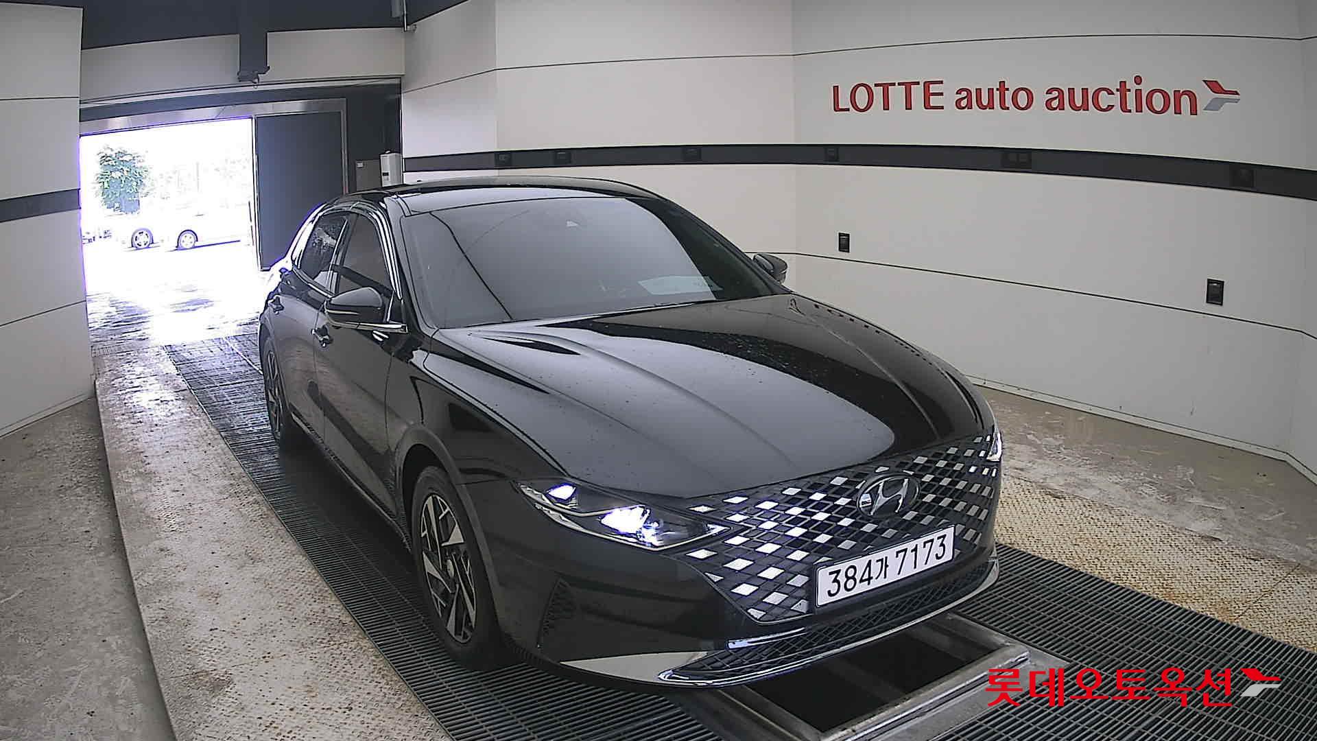 2022 - hyundai grandeur