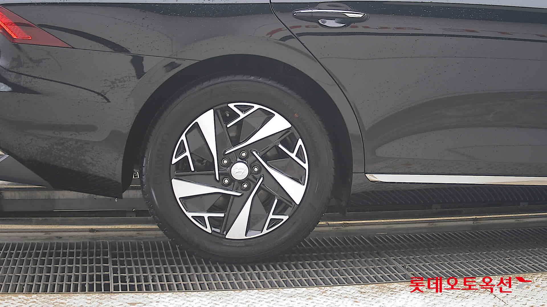 2022 - hyundai grandeur