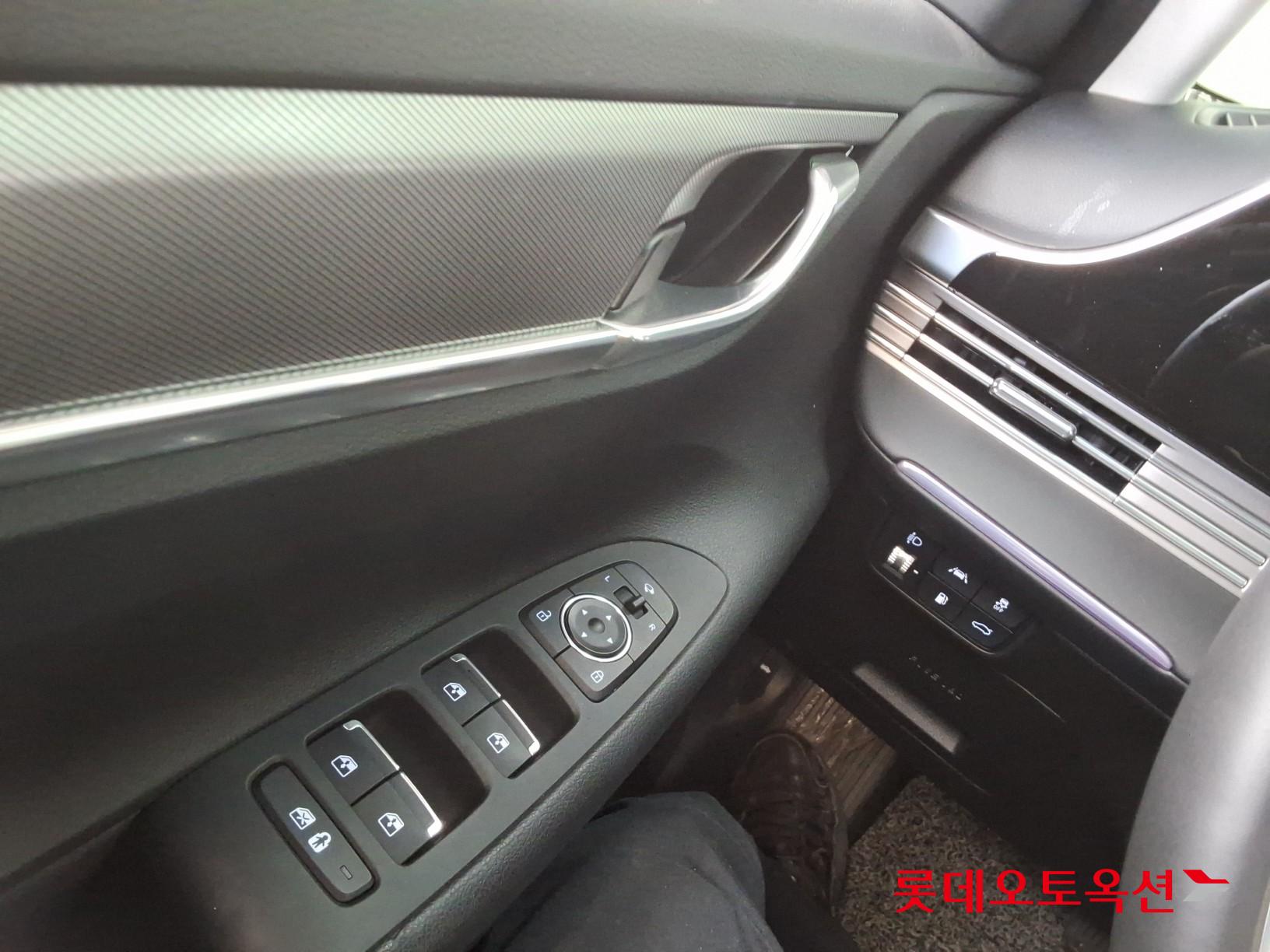 2022 - hyundai grandeur