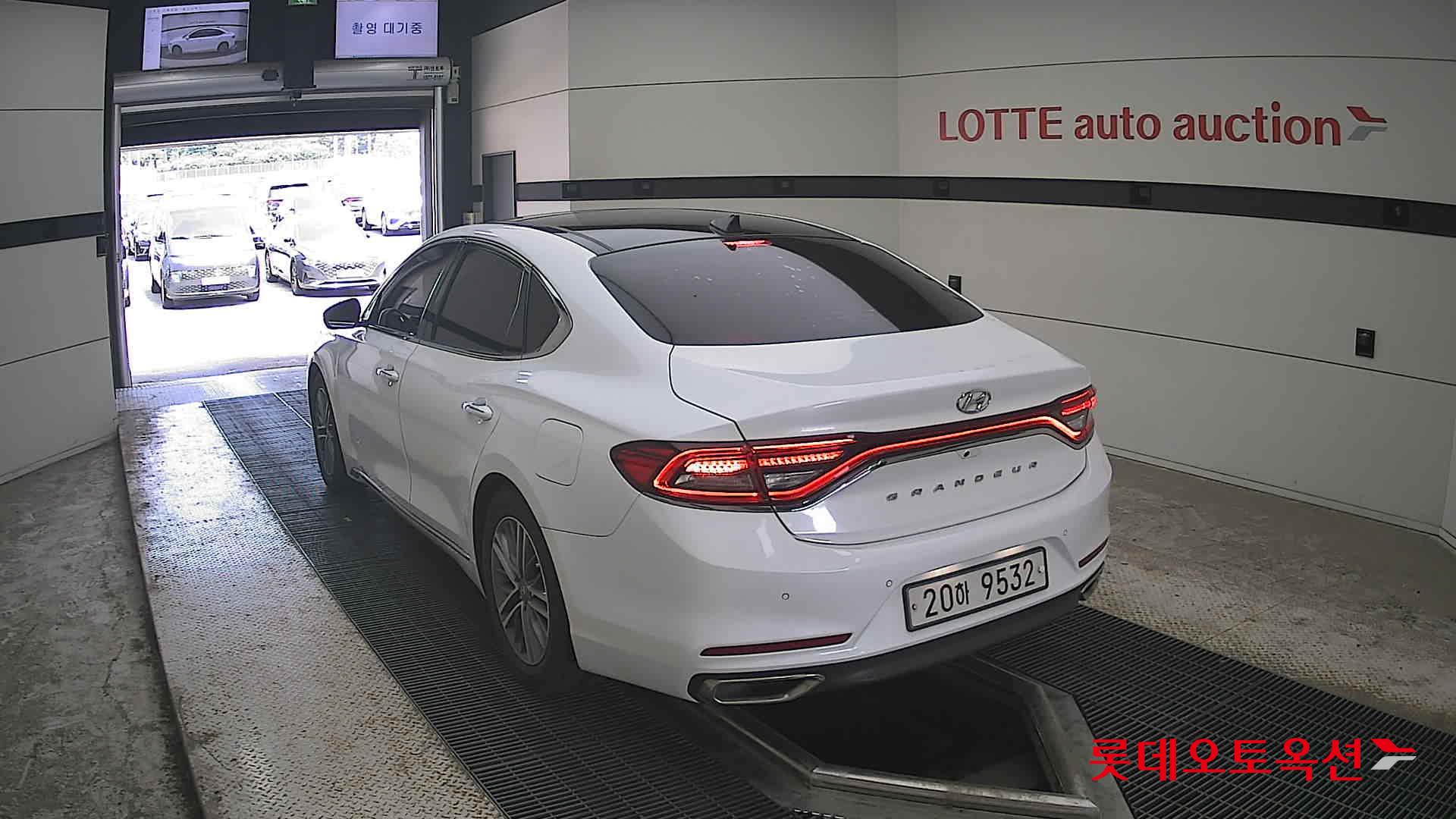 2019 - hyundai grandeur