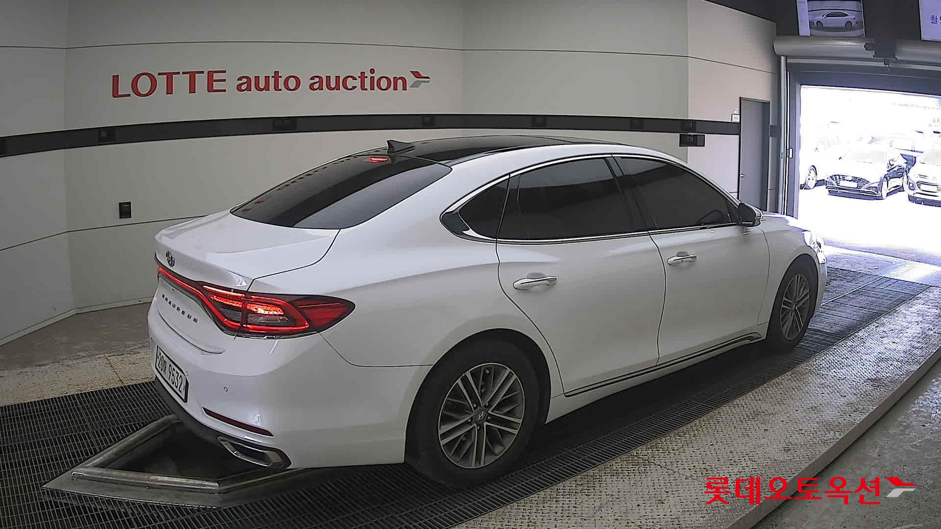 2019 - hyundai grandeur