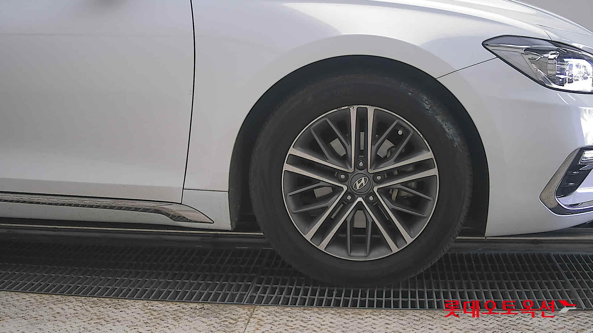 2019 - hyundai grandeur