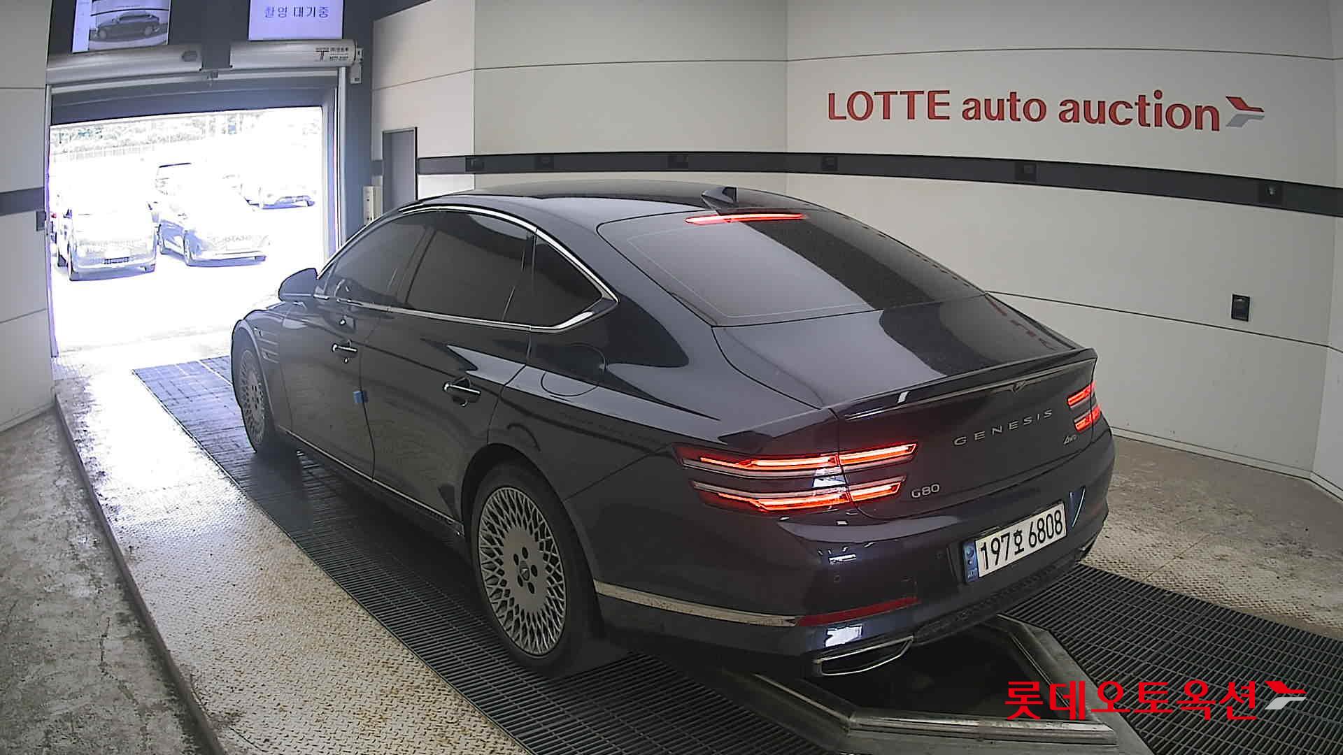 2022 - genesis g80
