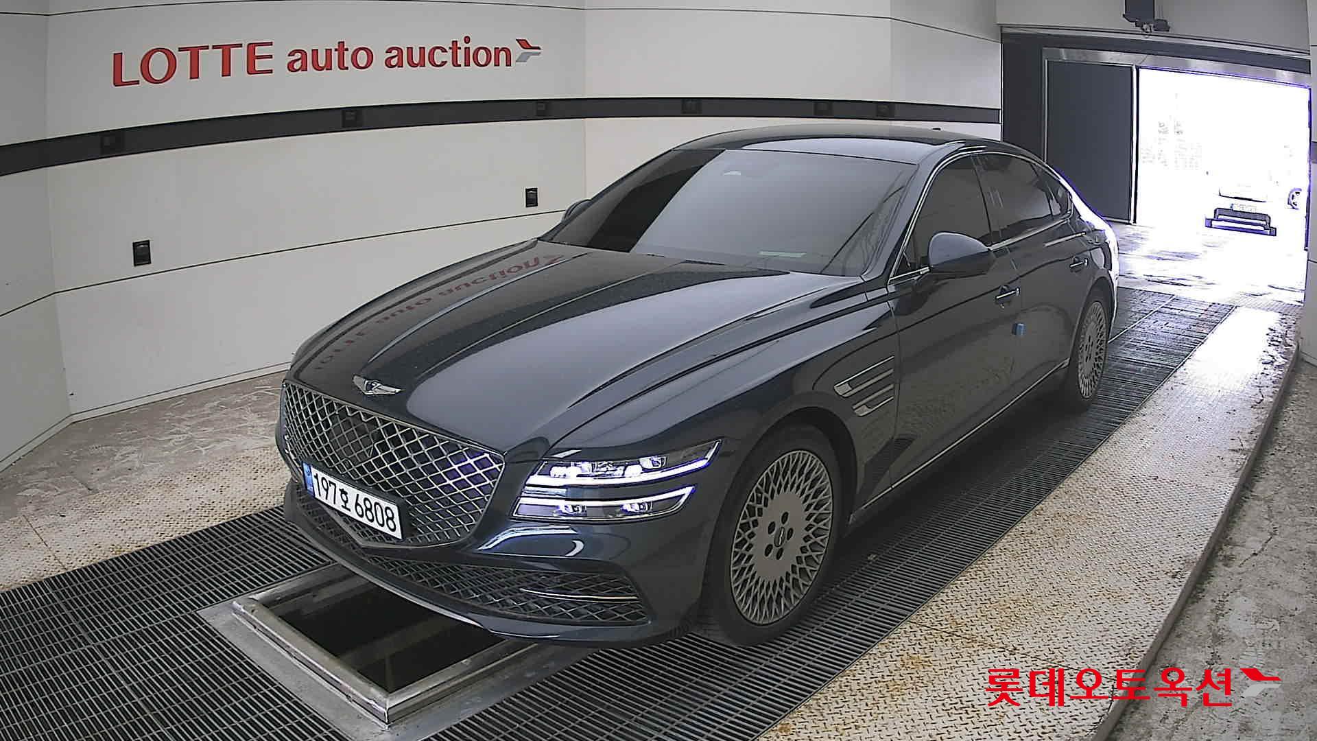 2022 - genesis g80