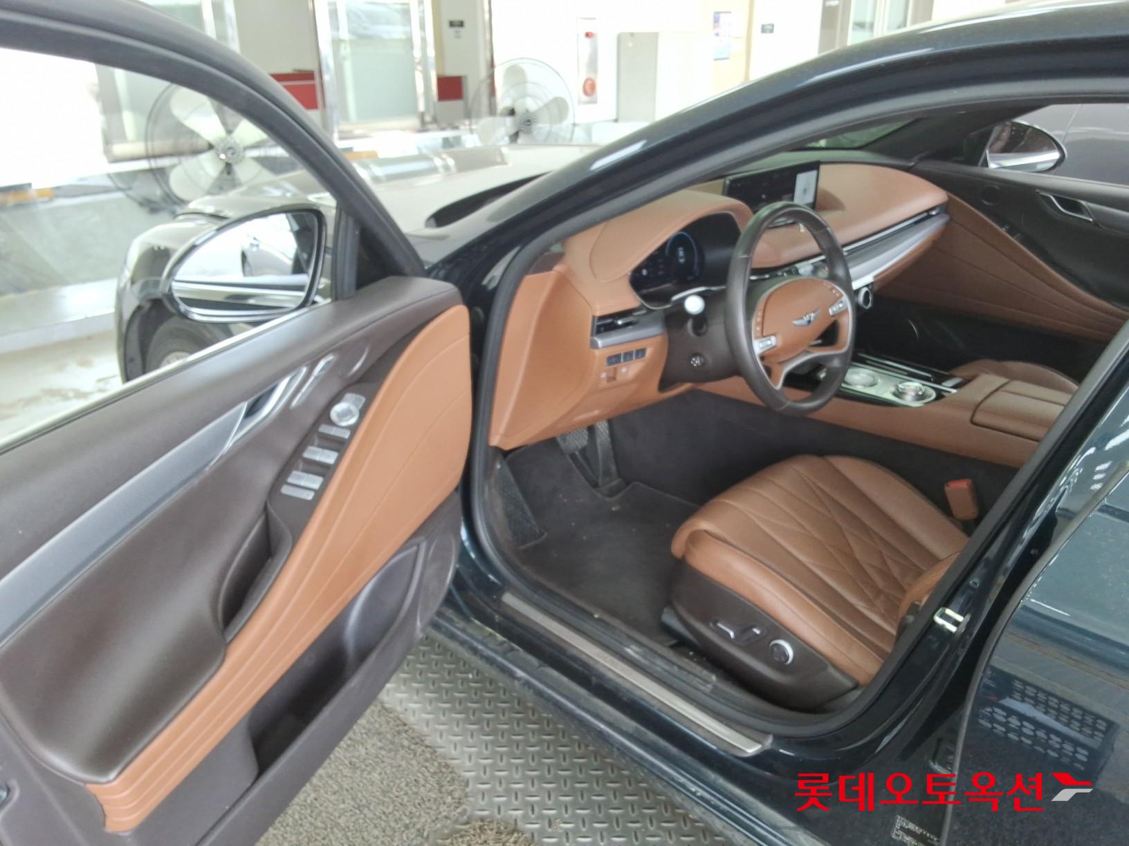 2022 - genesis g80