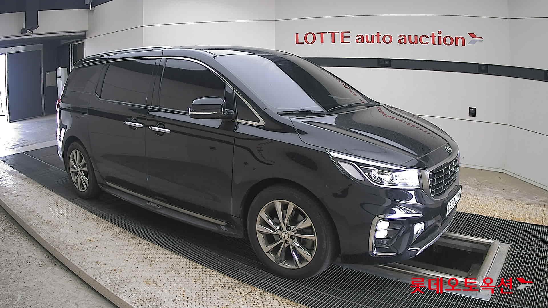 2020 - kia carnival