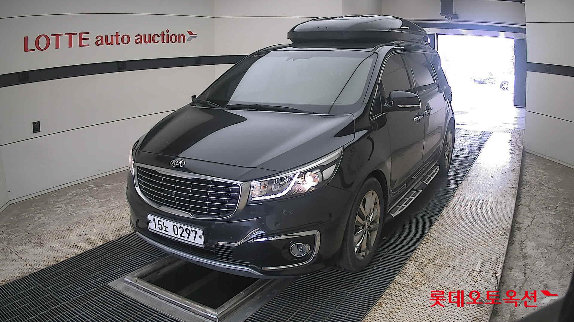 2017 - kia carnival