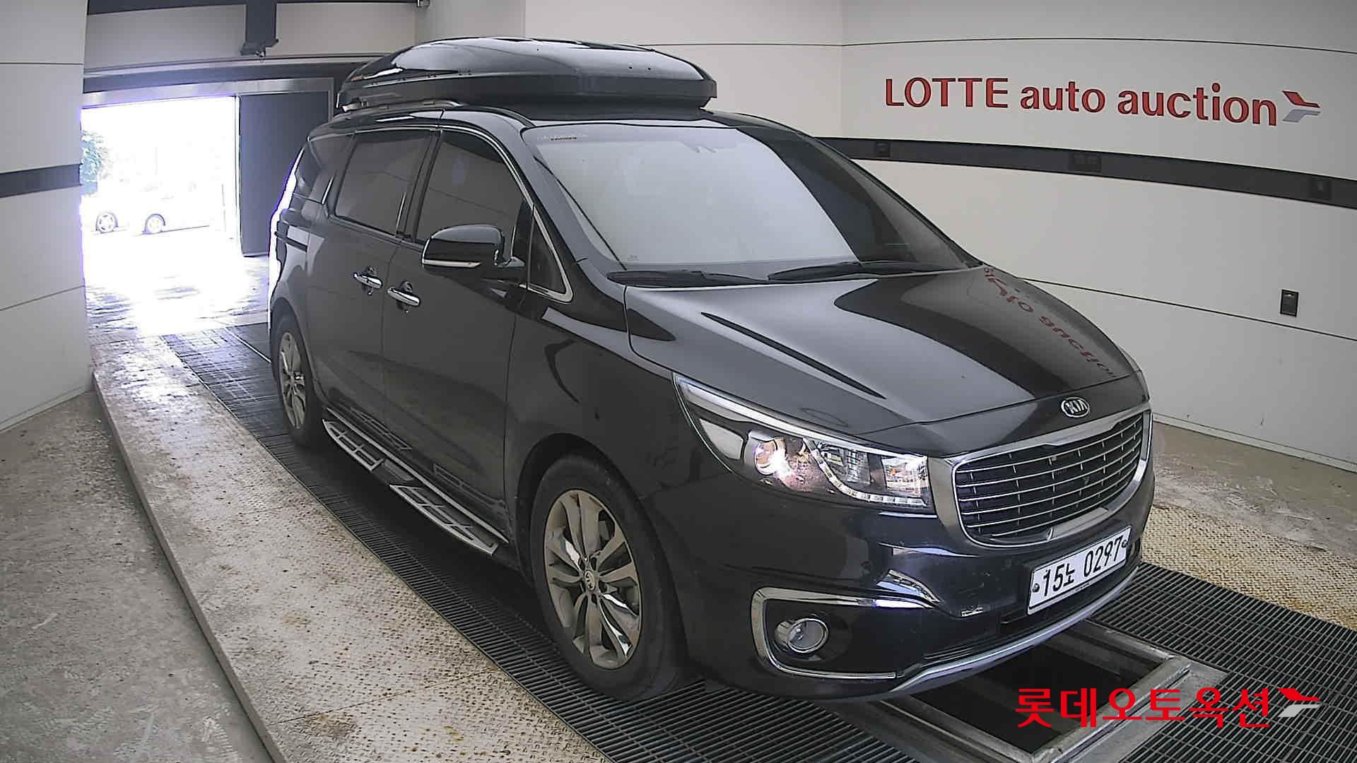 2017 - kia carnival