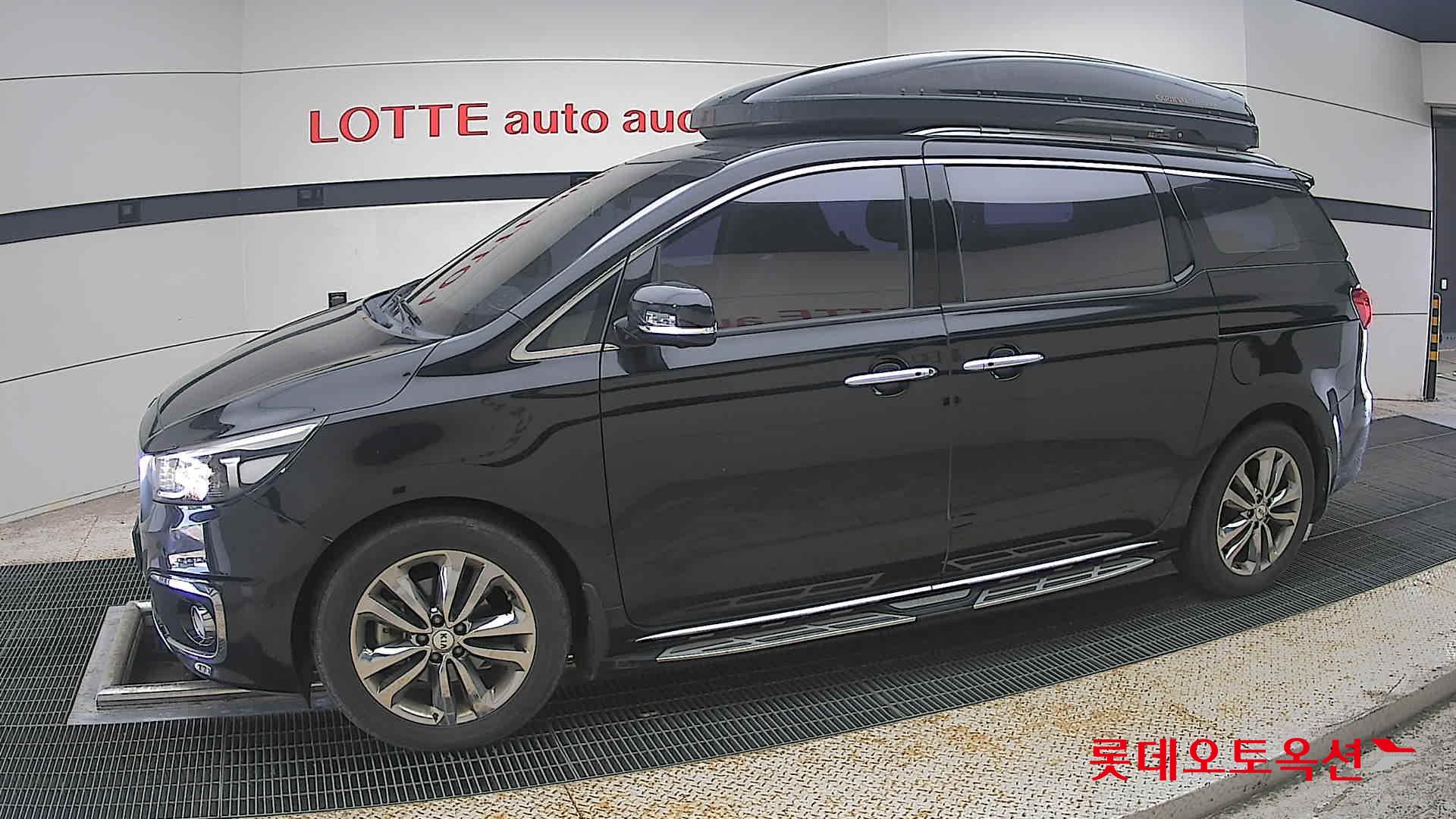 2017 - kia carnival