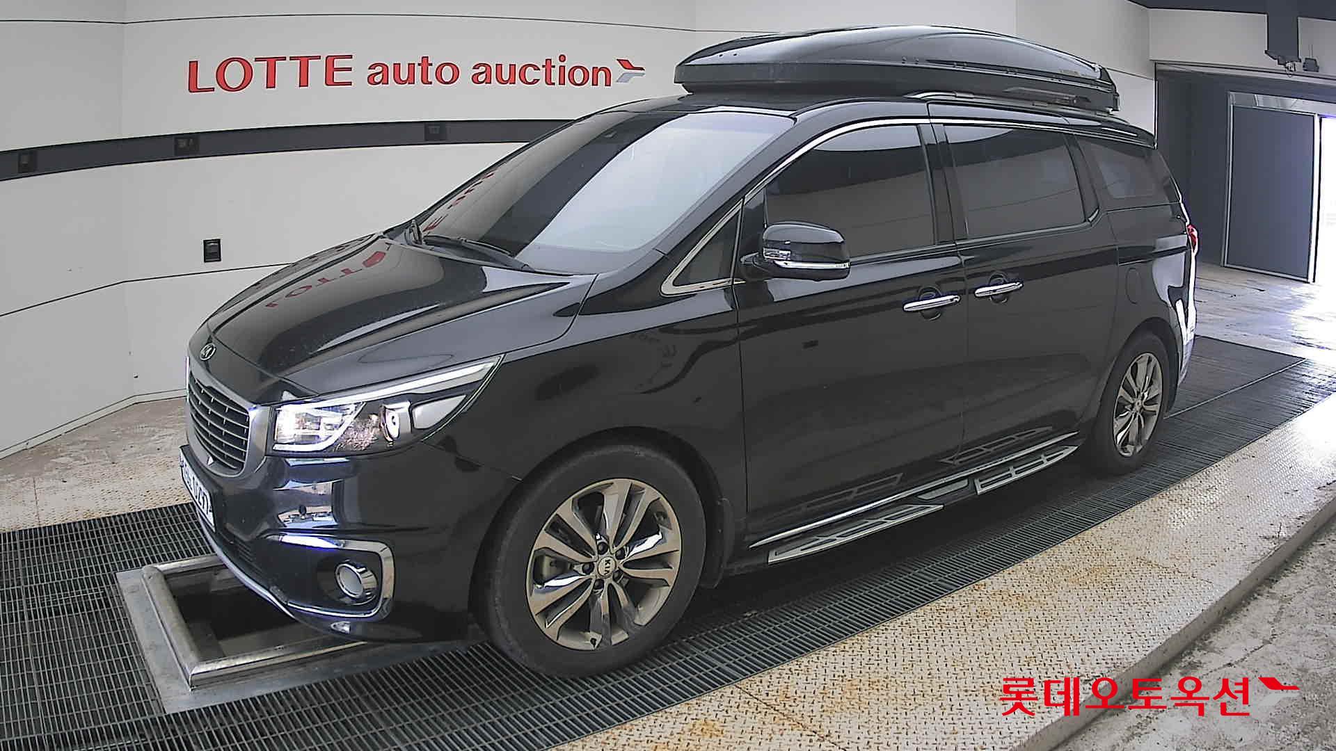 2017 - kia carnival
