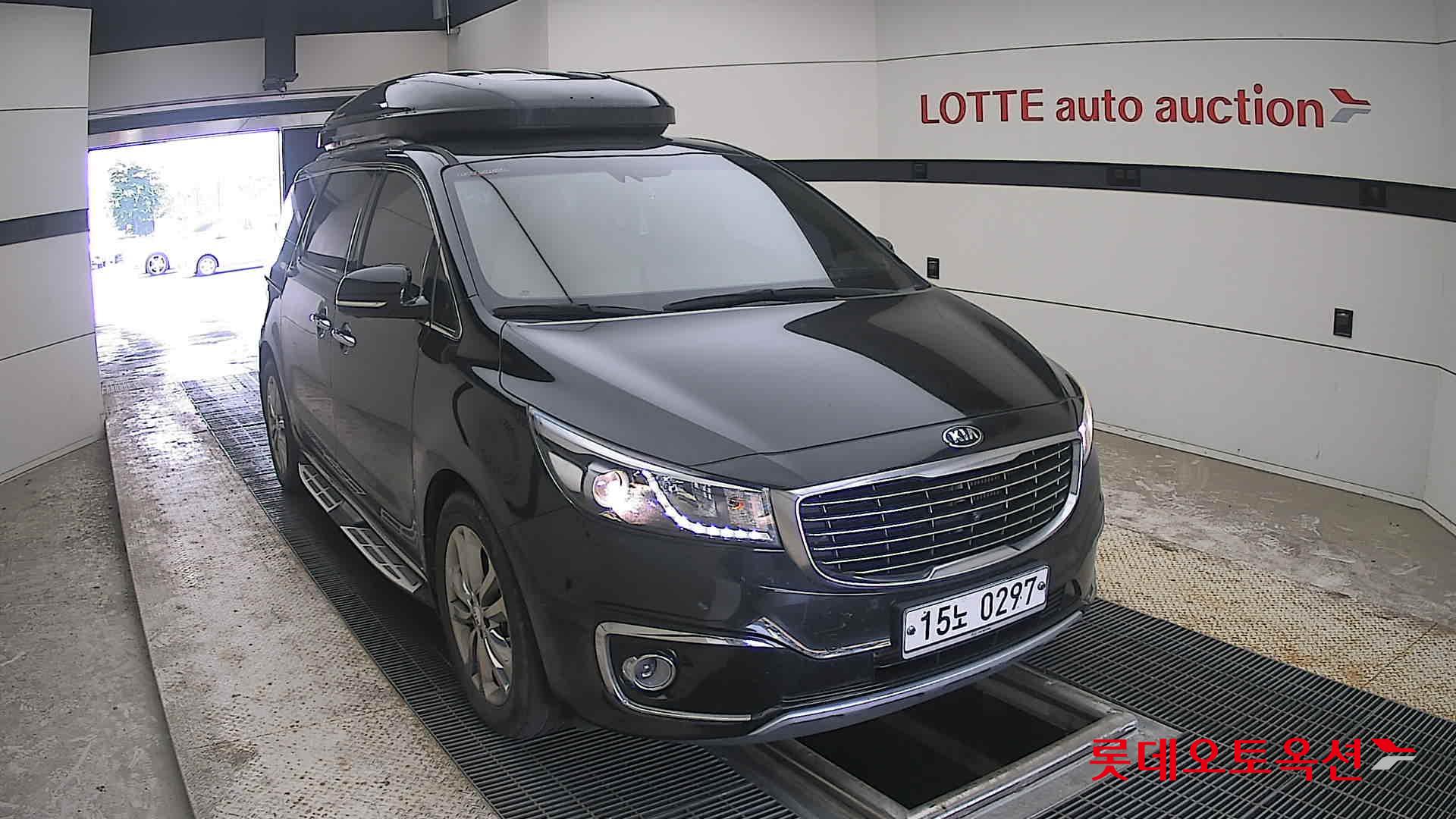 2017 - kia carnival