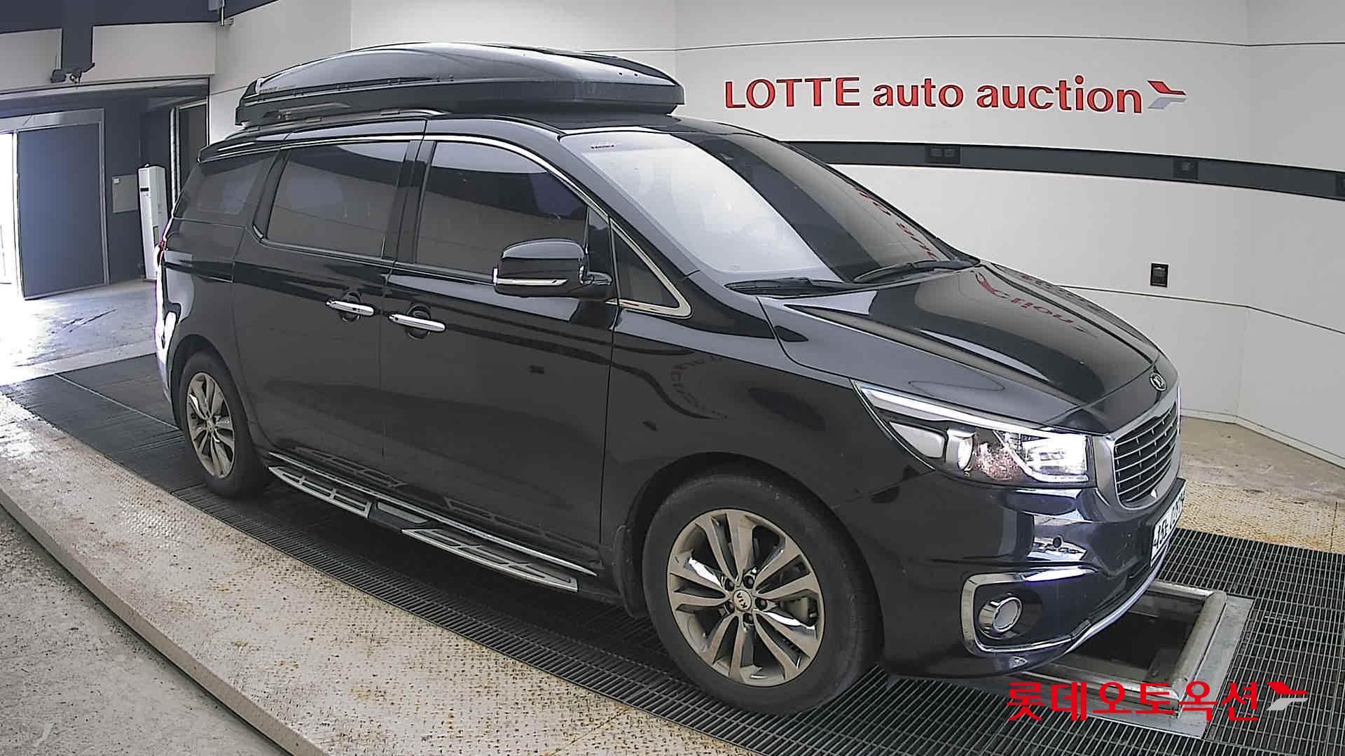 2017 - kia carnival
