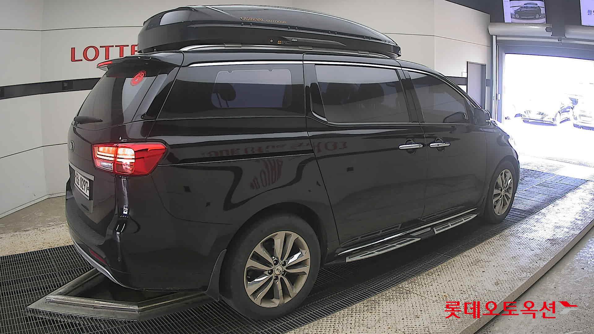 2017 - kia carnival