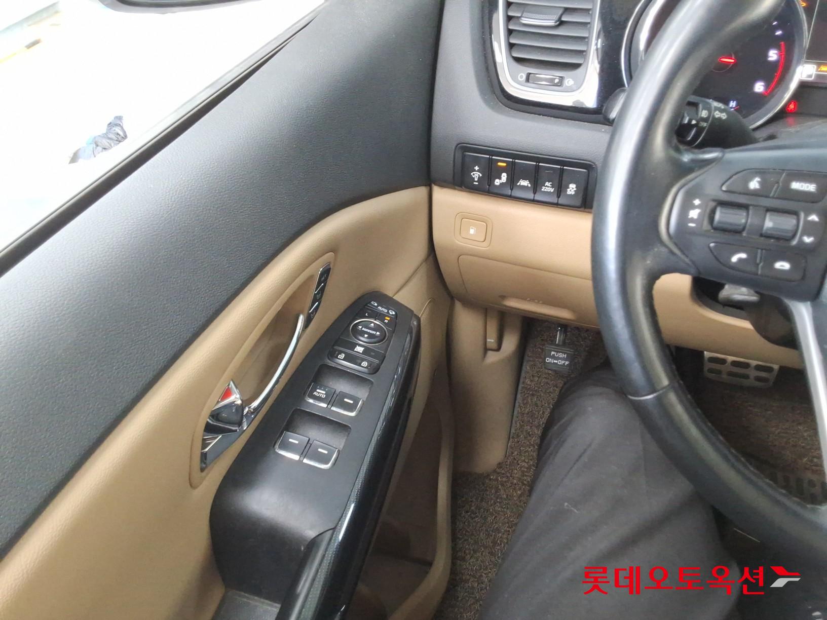 2017 - kia carnival