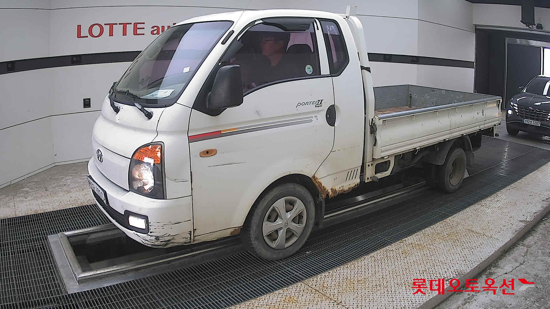 2013 - hyundai porter