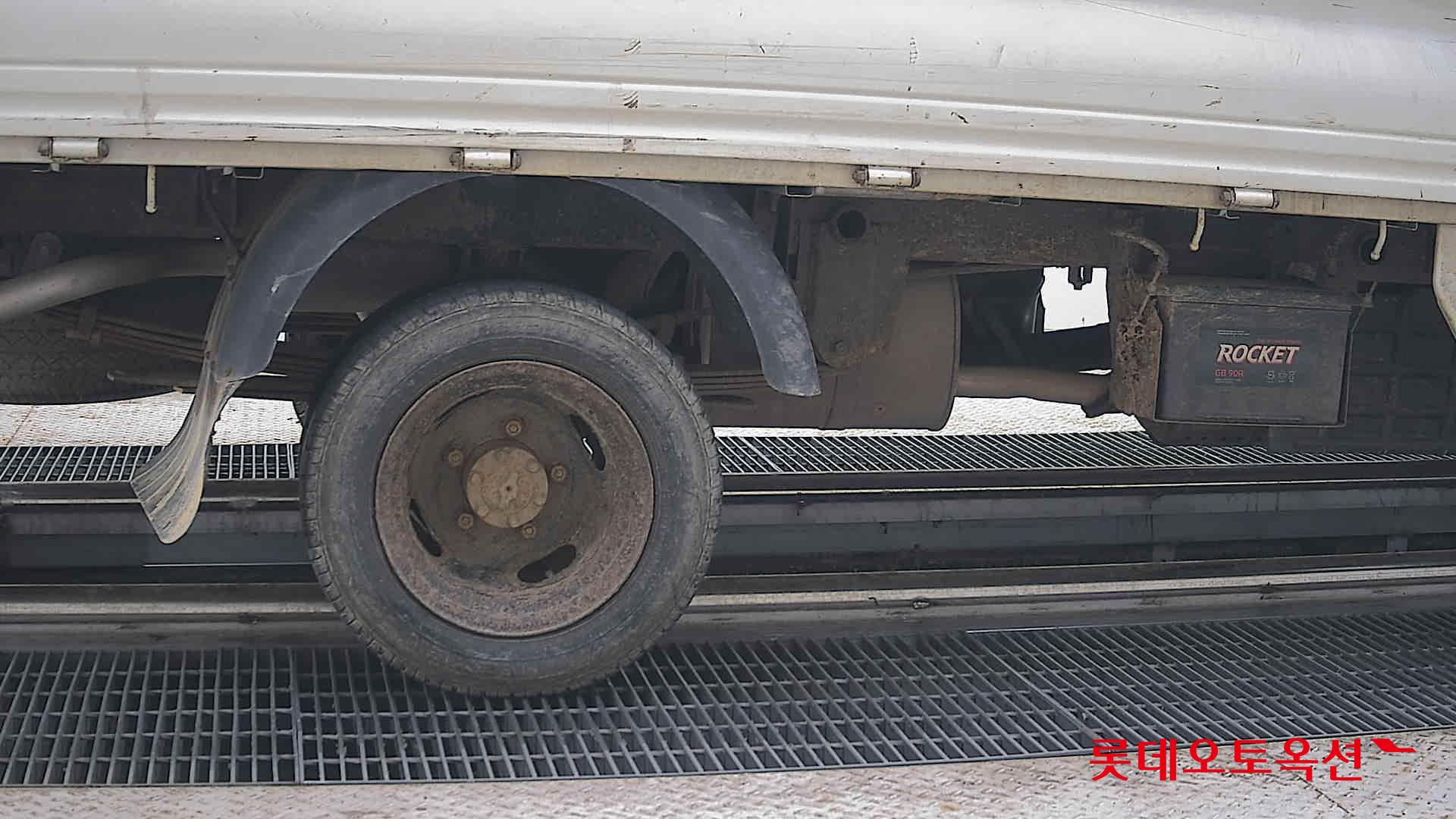 2013 - hyundai porter