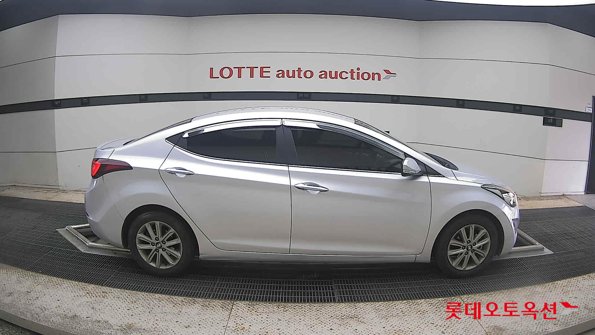 2014 - hyundai avante