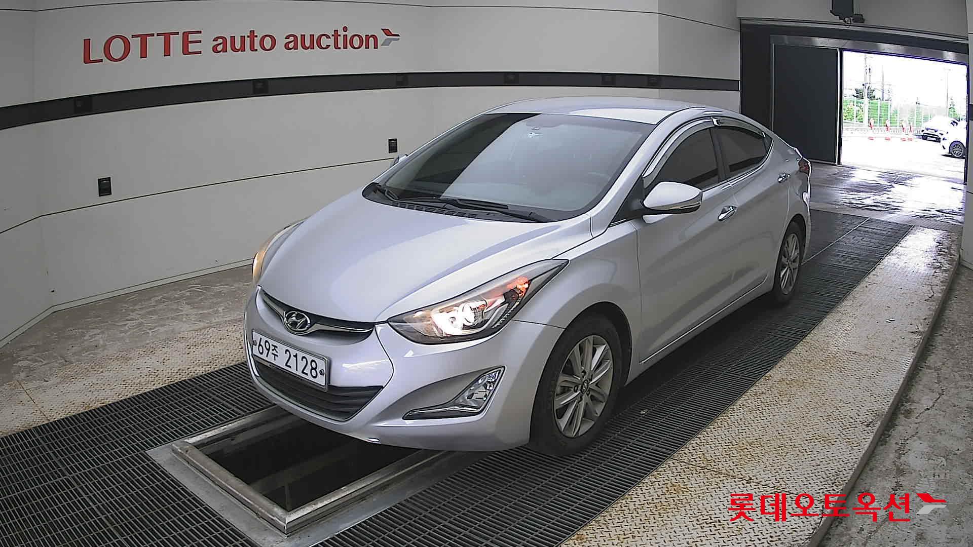 2014 - hyundai avante