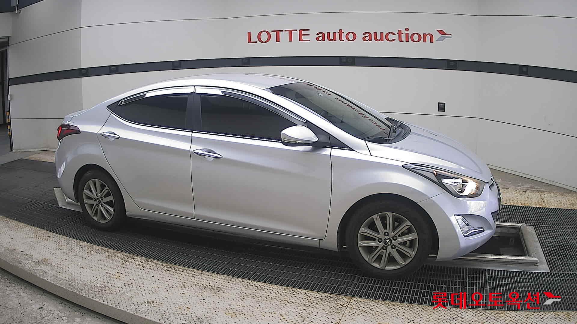 2014 - hyundai avante