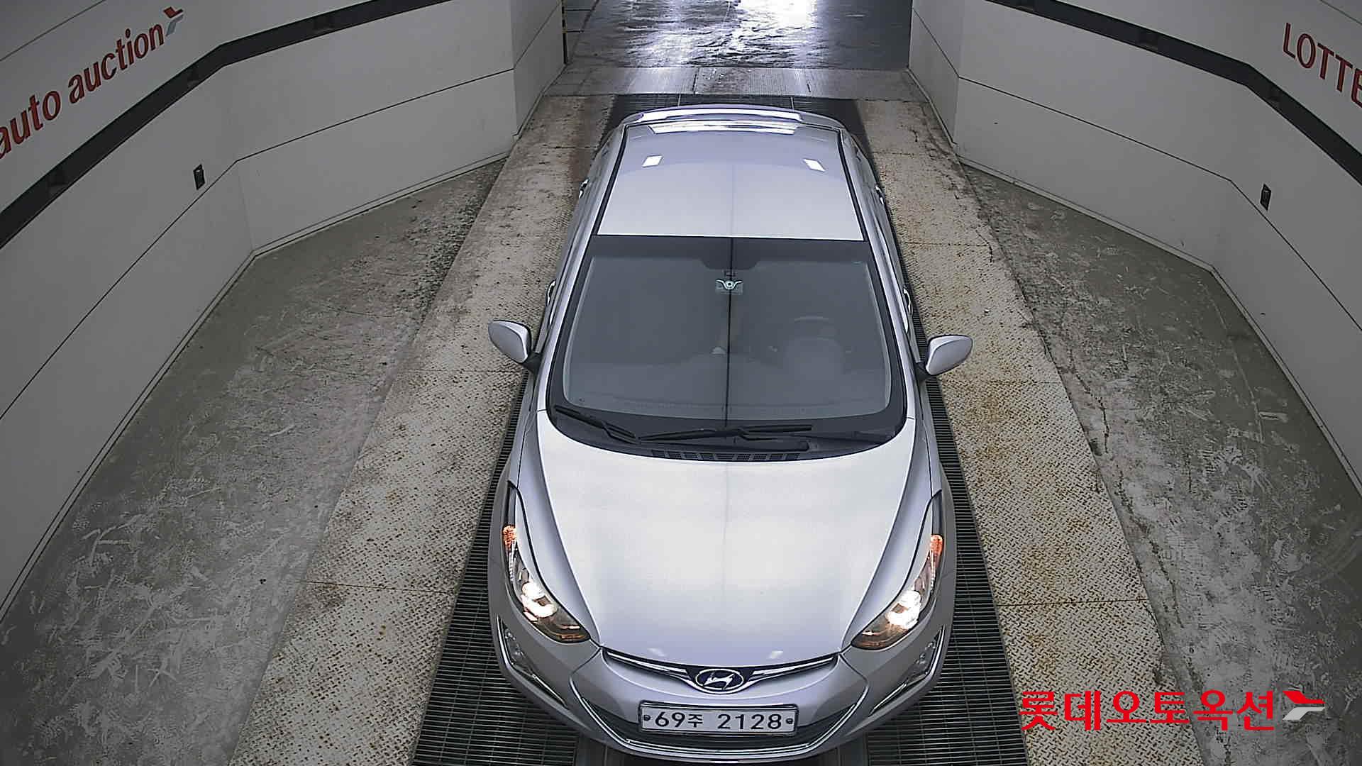 2014 - hyundai avante