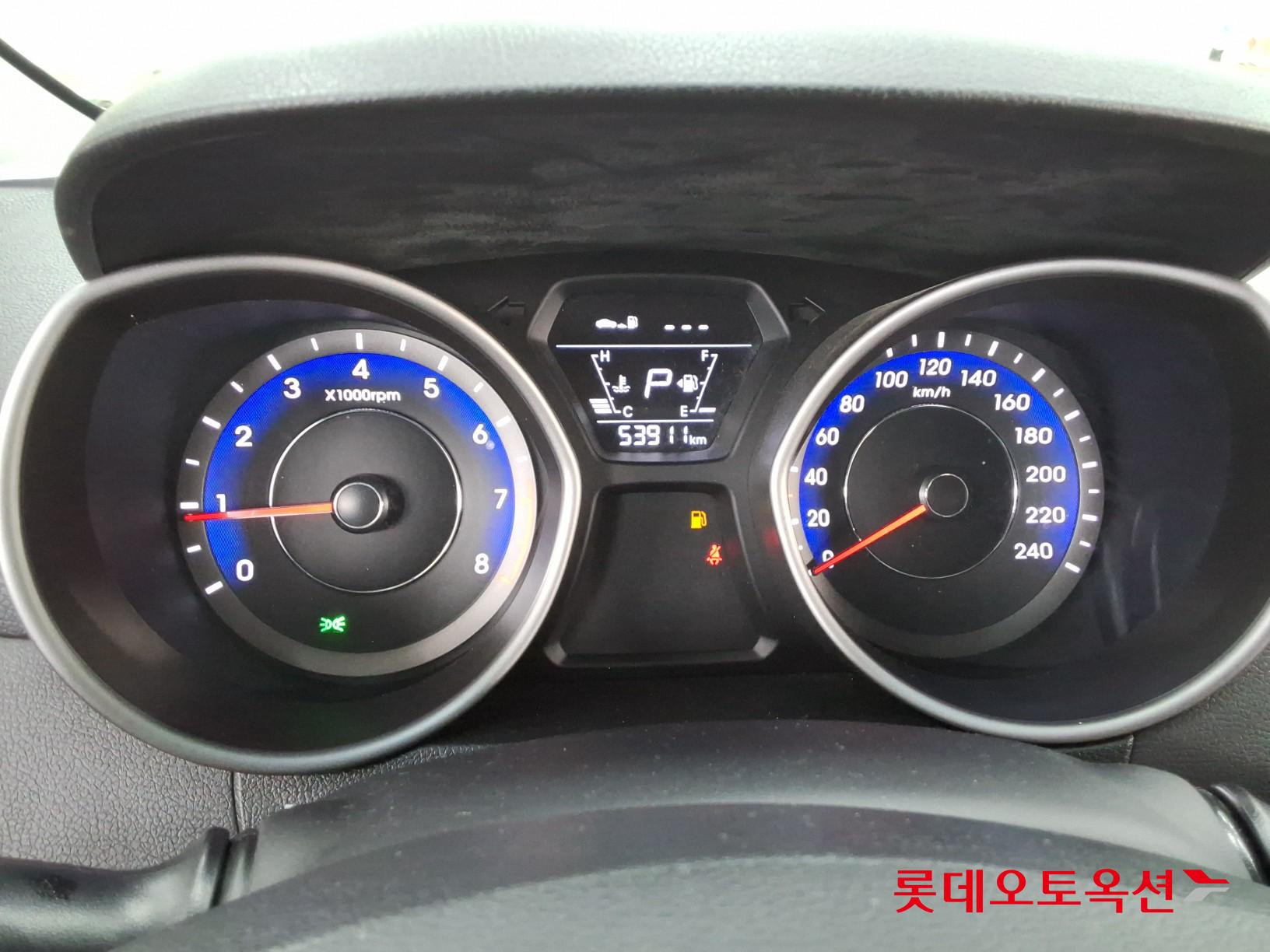 2014 - hyundai avante
