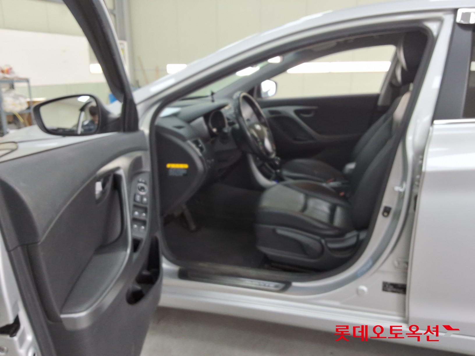 2014 - hyundai avante