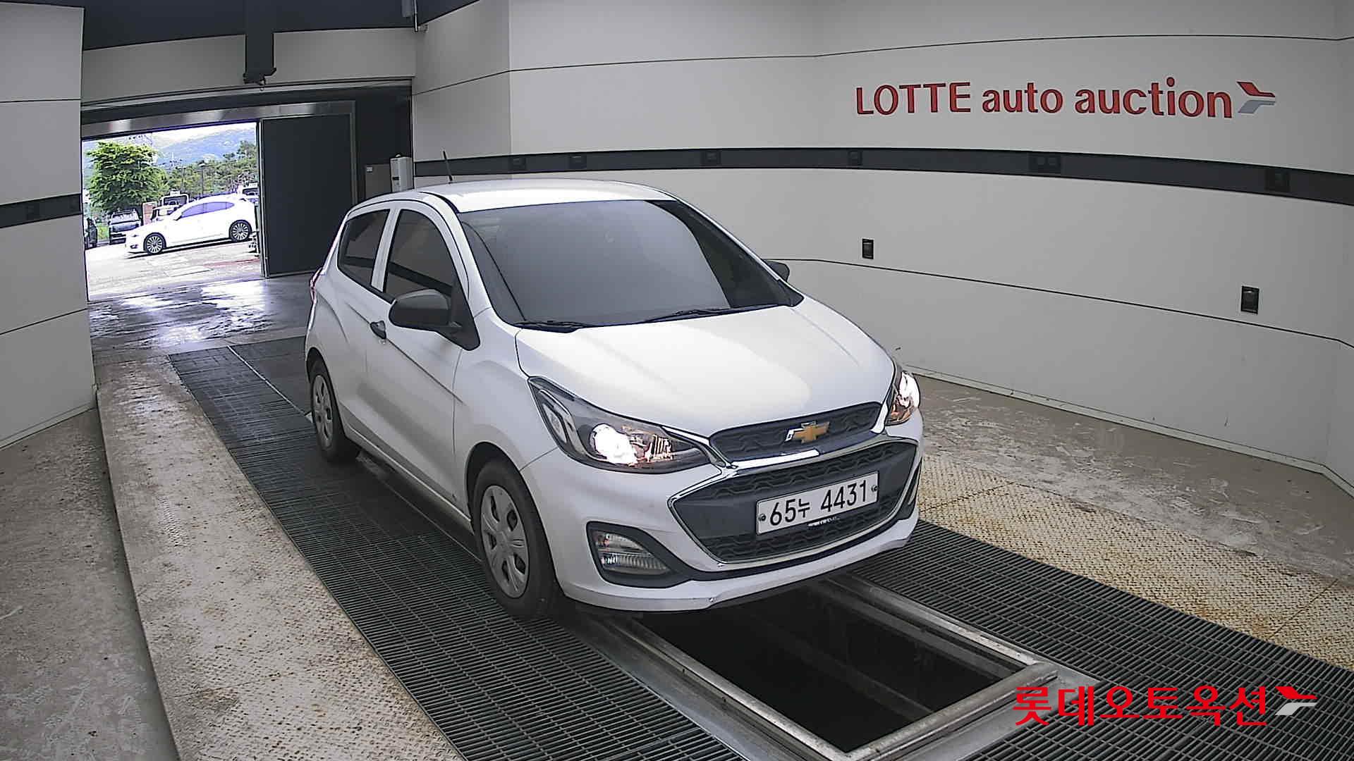 2019 - chevrolet spark